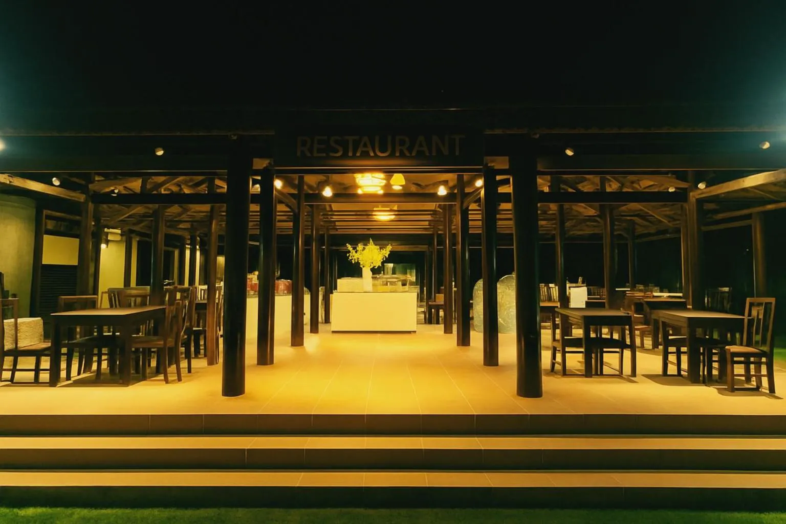 Anna Beach Resort and Restaurant