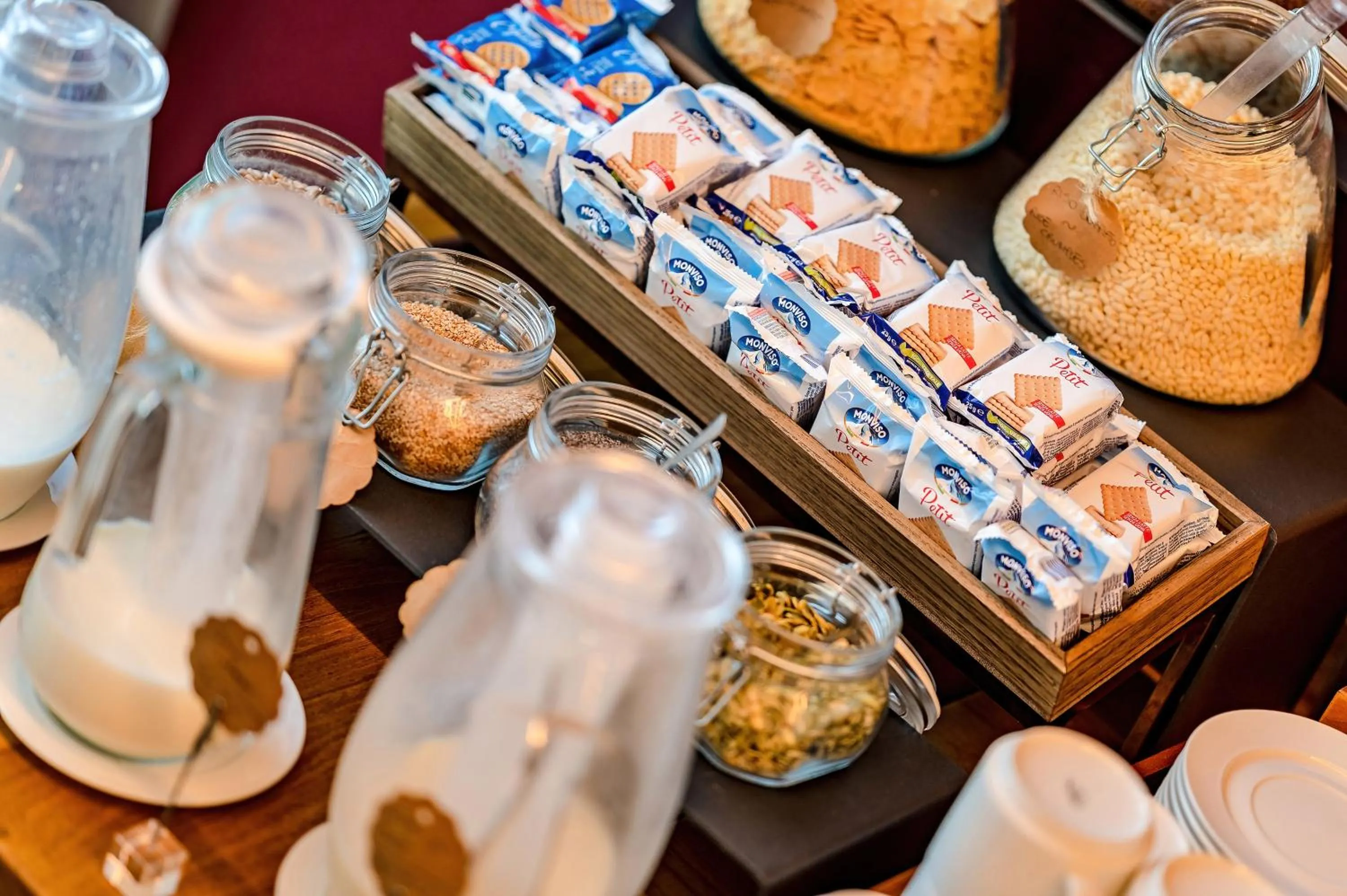 Breakfast in Domino Suite Hotel & Residence