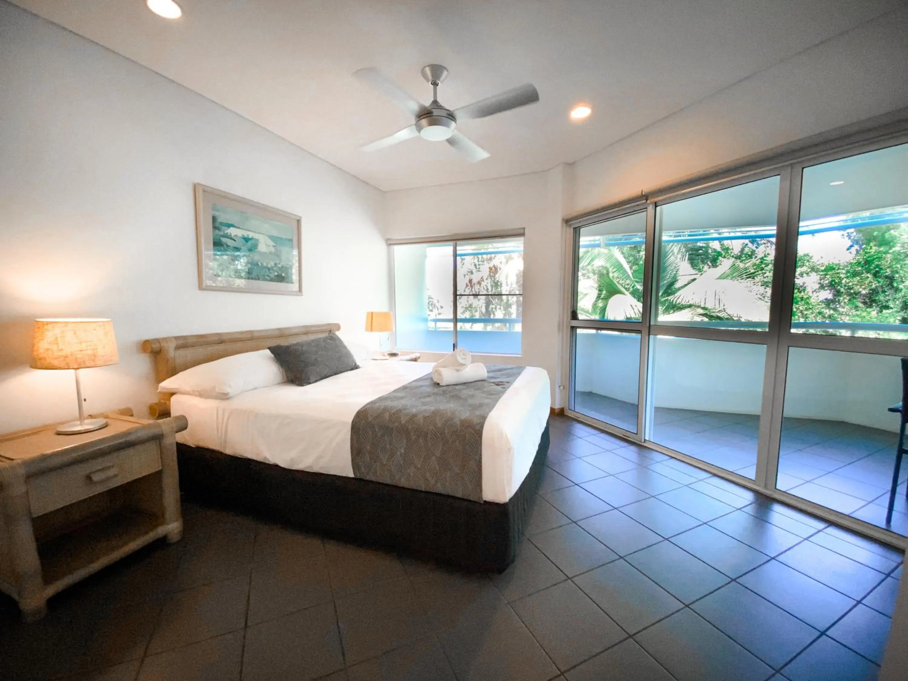 Bedroom, Bed in Beach Terraces