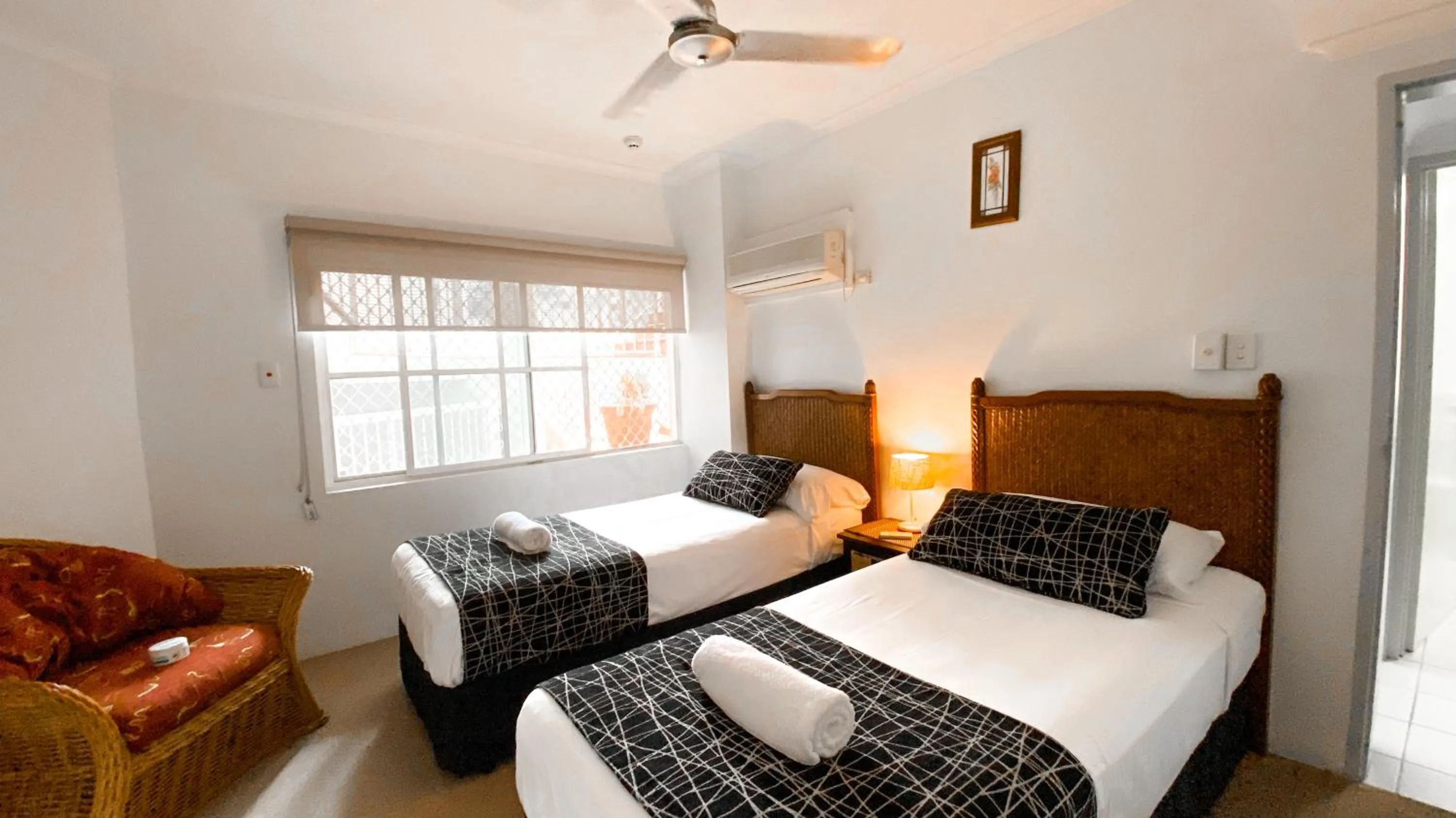 Bedroom, Bed in Beach Terraces