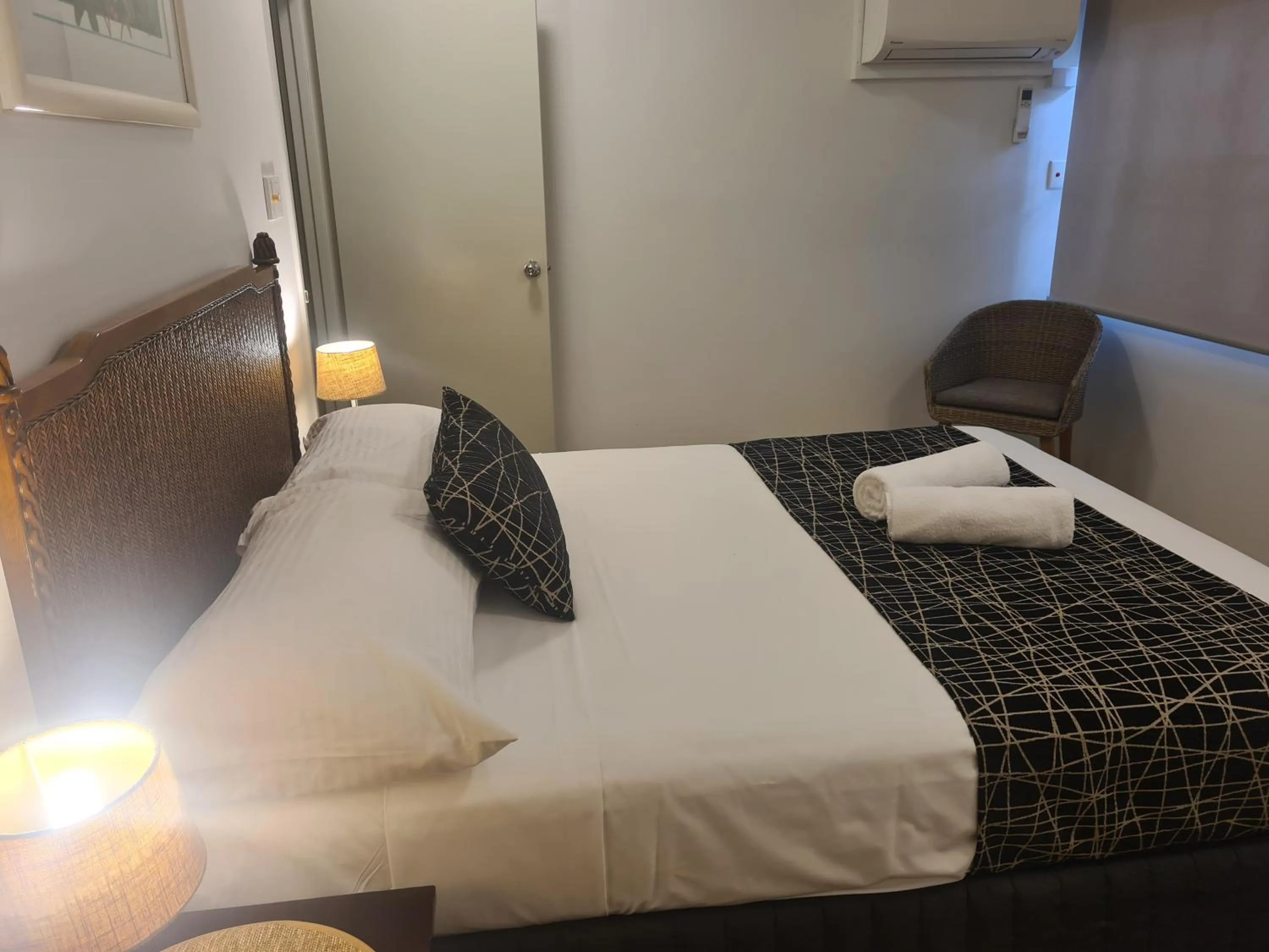 Bedroom, Bed in Beach Terraces