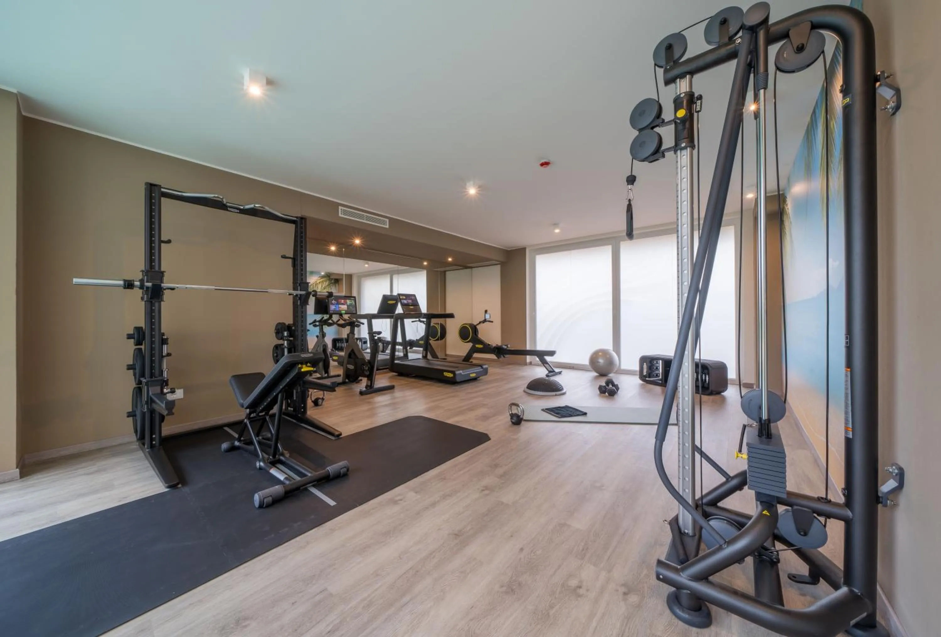 Fitness centre/facilities in AQA Palace