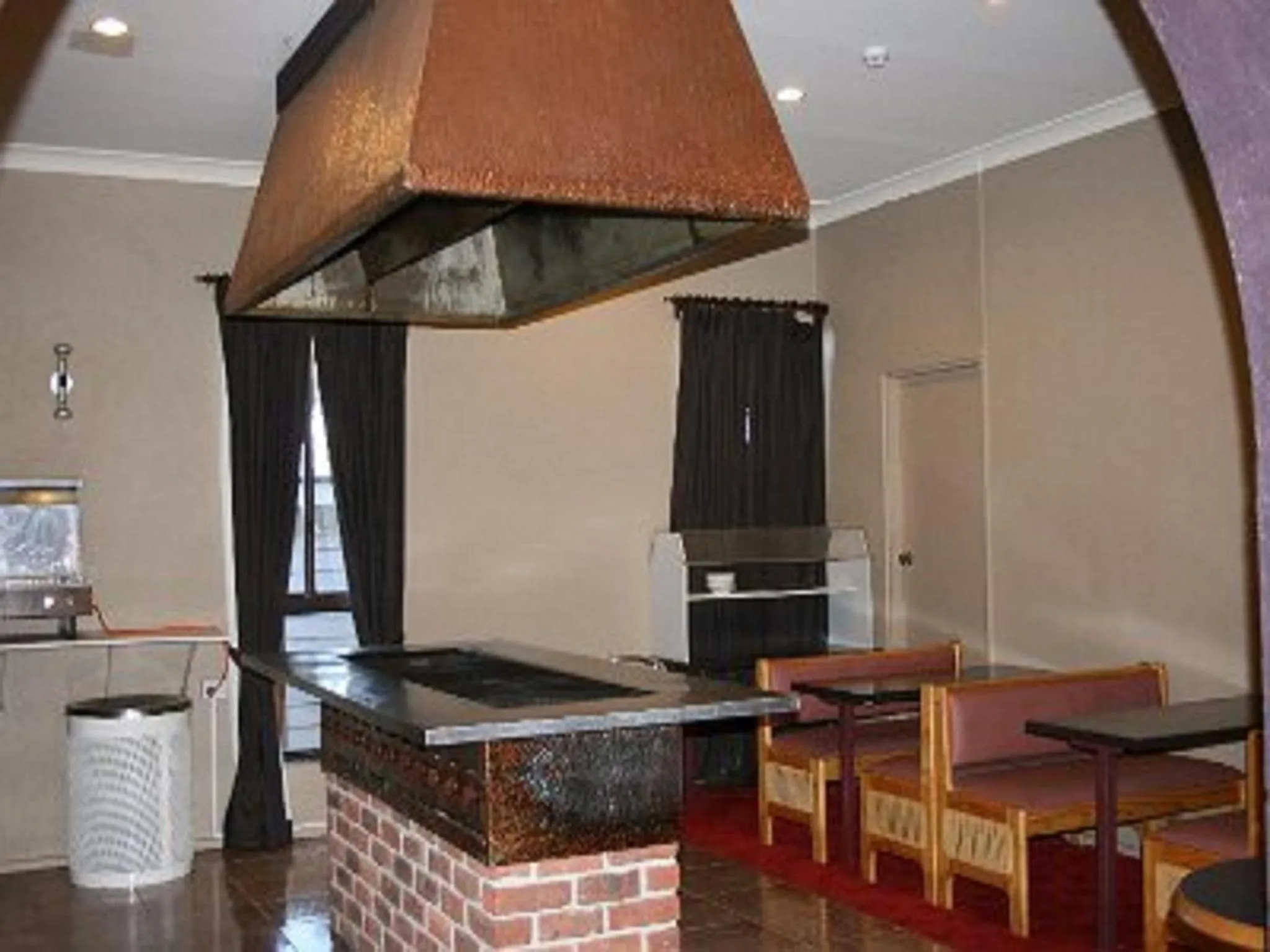 Restaurant/places to eat in Southern Cross Motor Inn