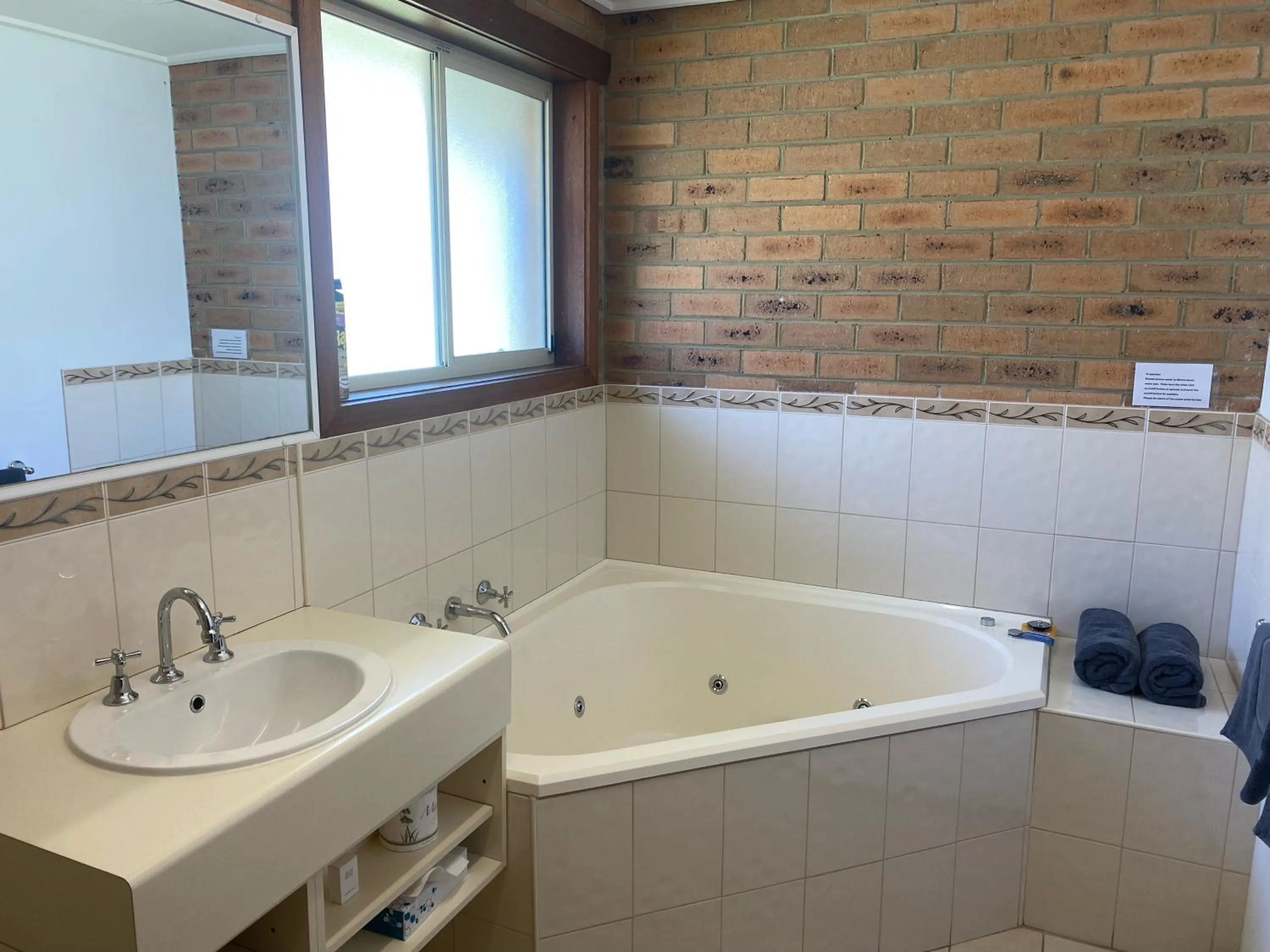 Quays Motel San Remo