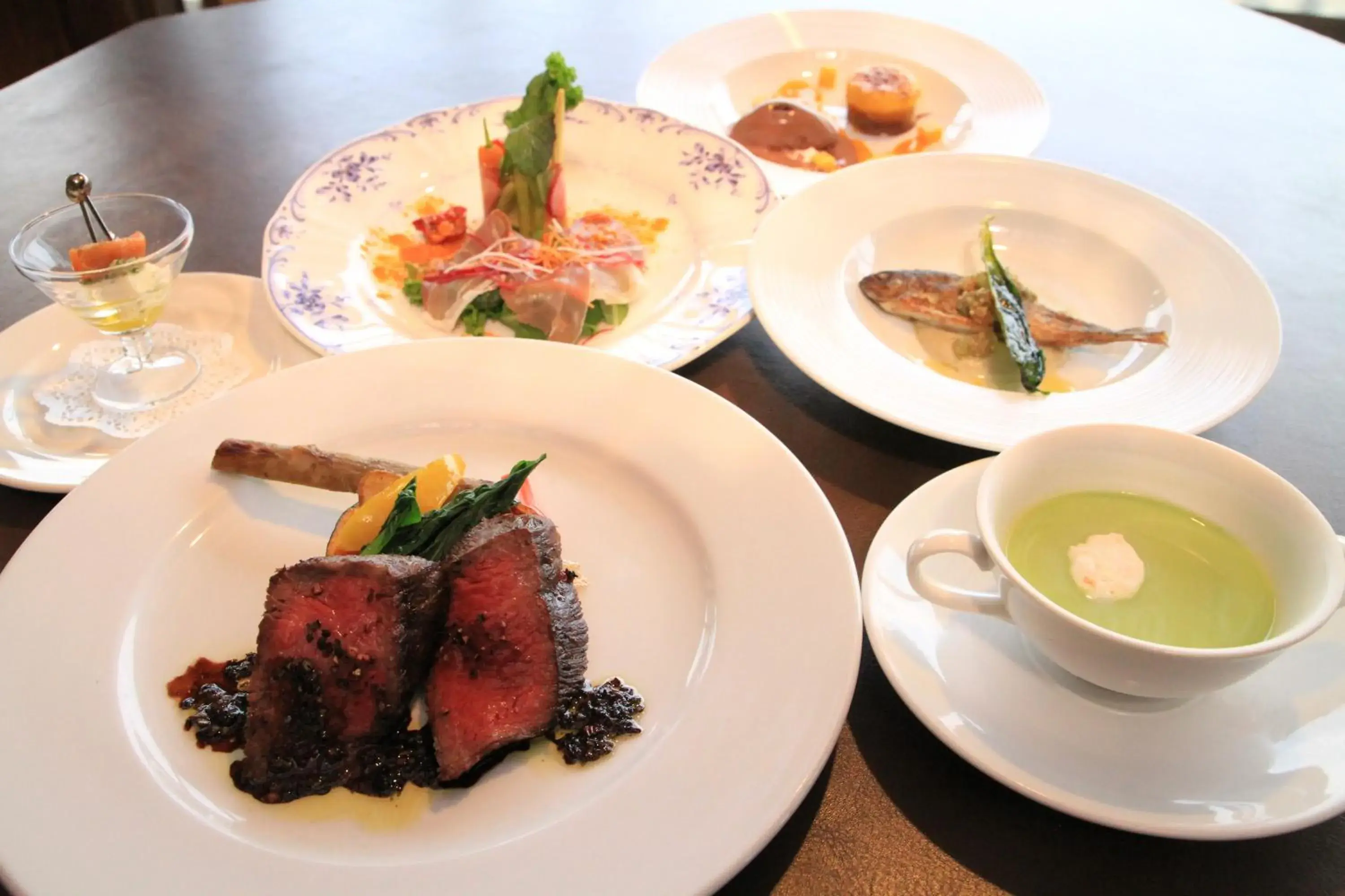 Restaurant/places to eat in Resonate Club Kuju Restaurant/places to eat in Resonate Club Kuju