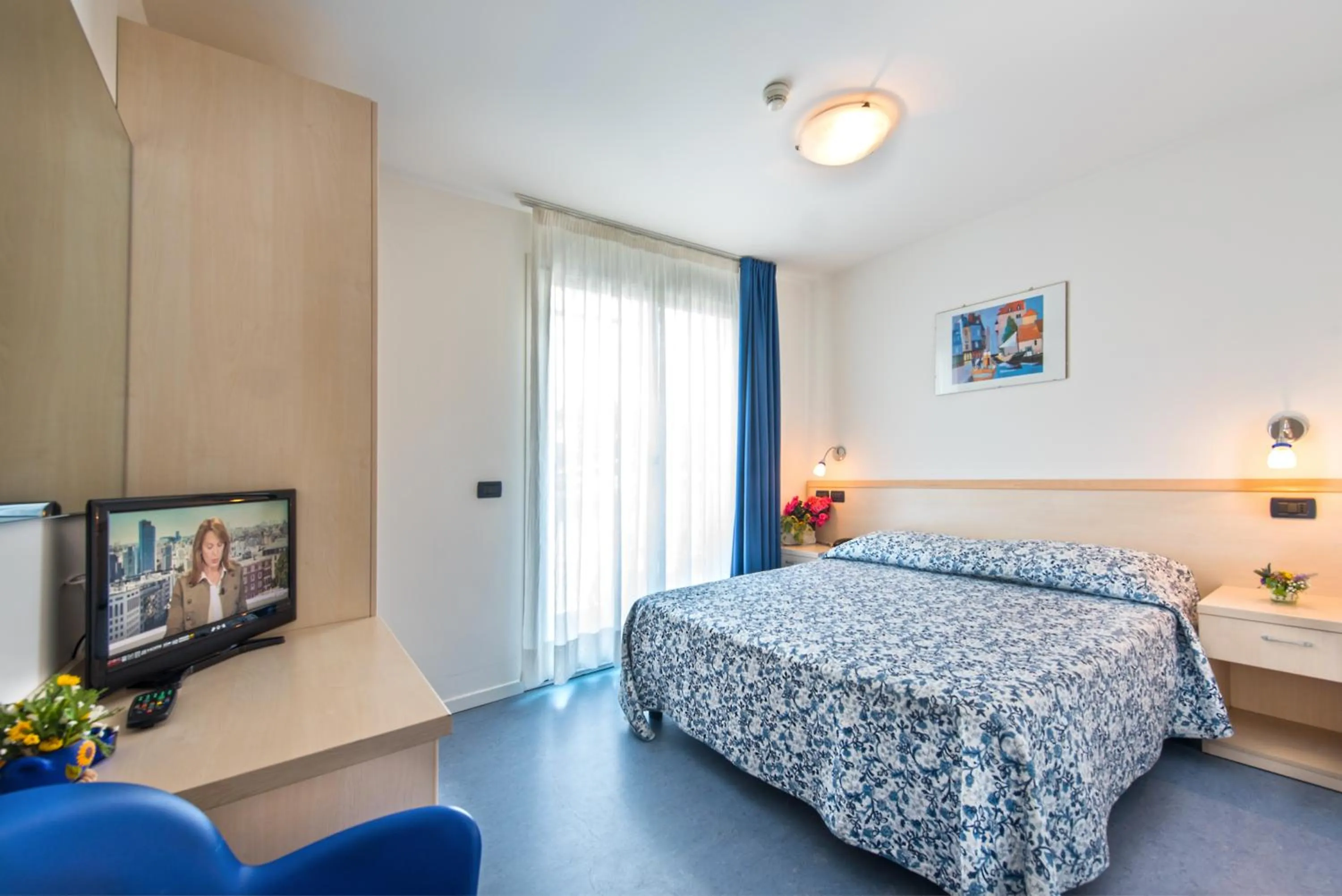 Photo of the whole room, Bed in Hotel Minerva