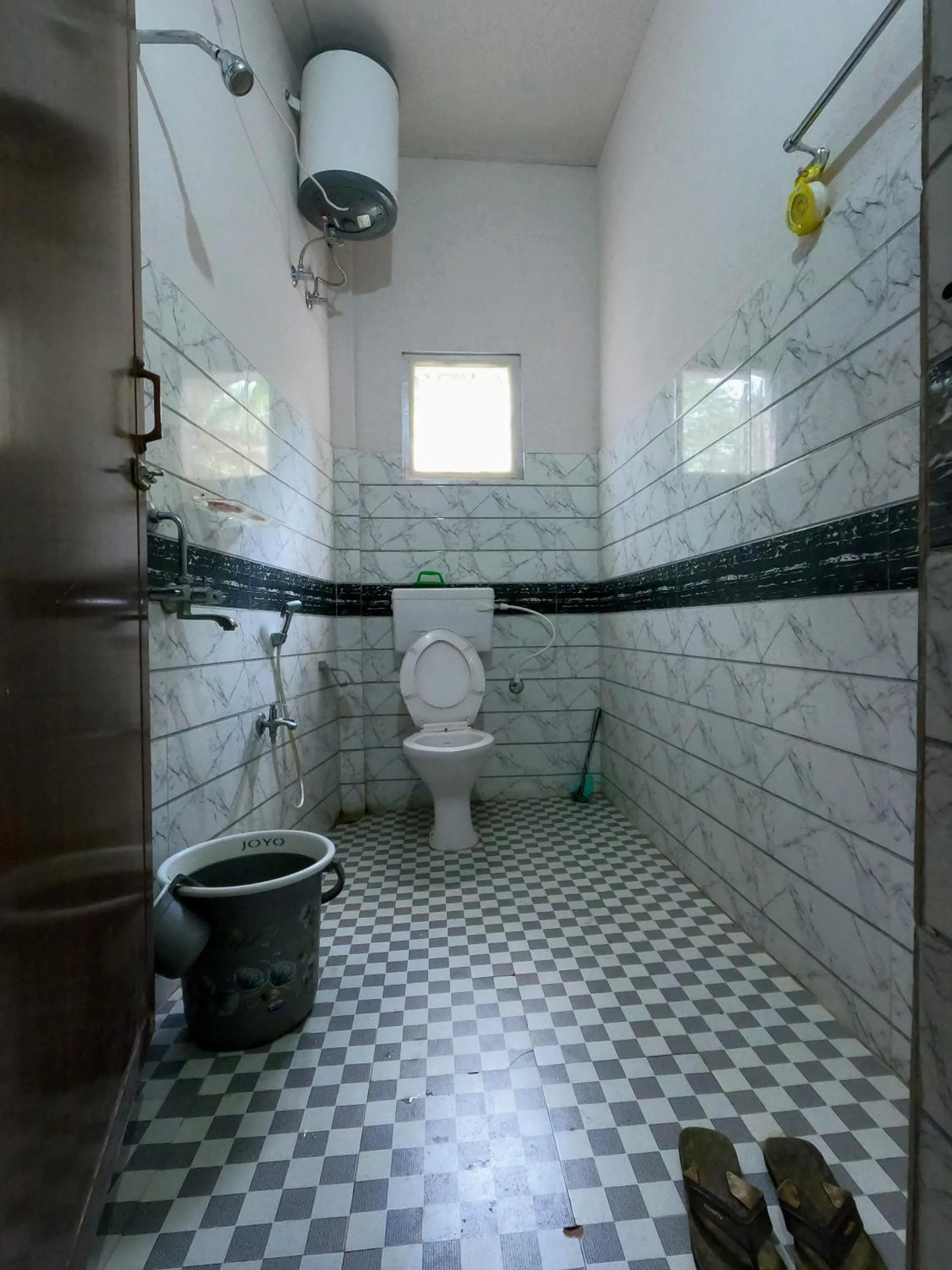 Shower in Stargaze Backpackers Hostel