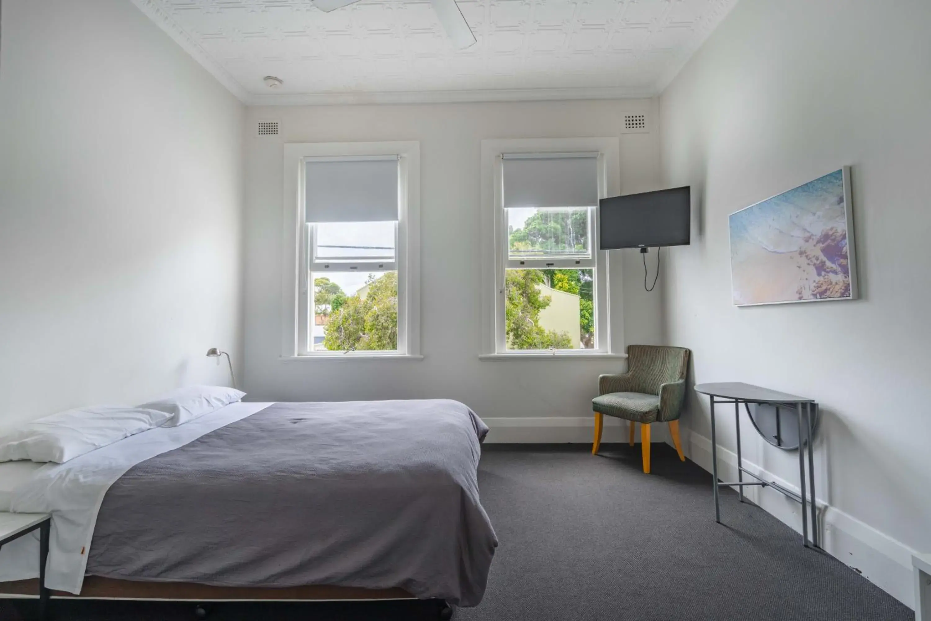 Queen Room with Shared Bathroom in The Oriental Hotel Queen Room with Shared Bathroom in The Oriental Hotel