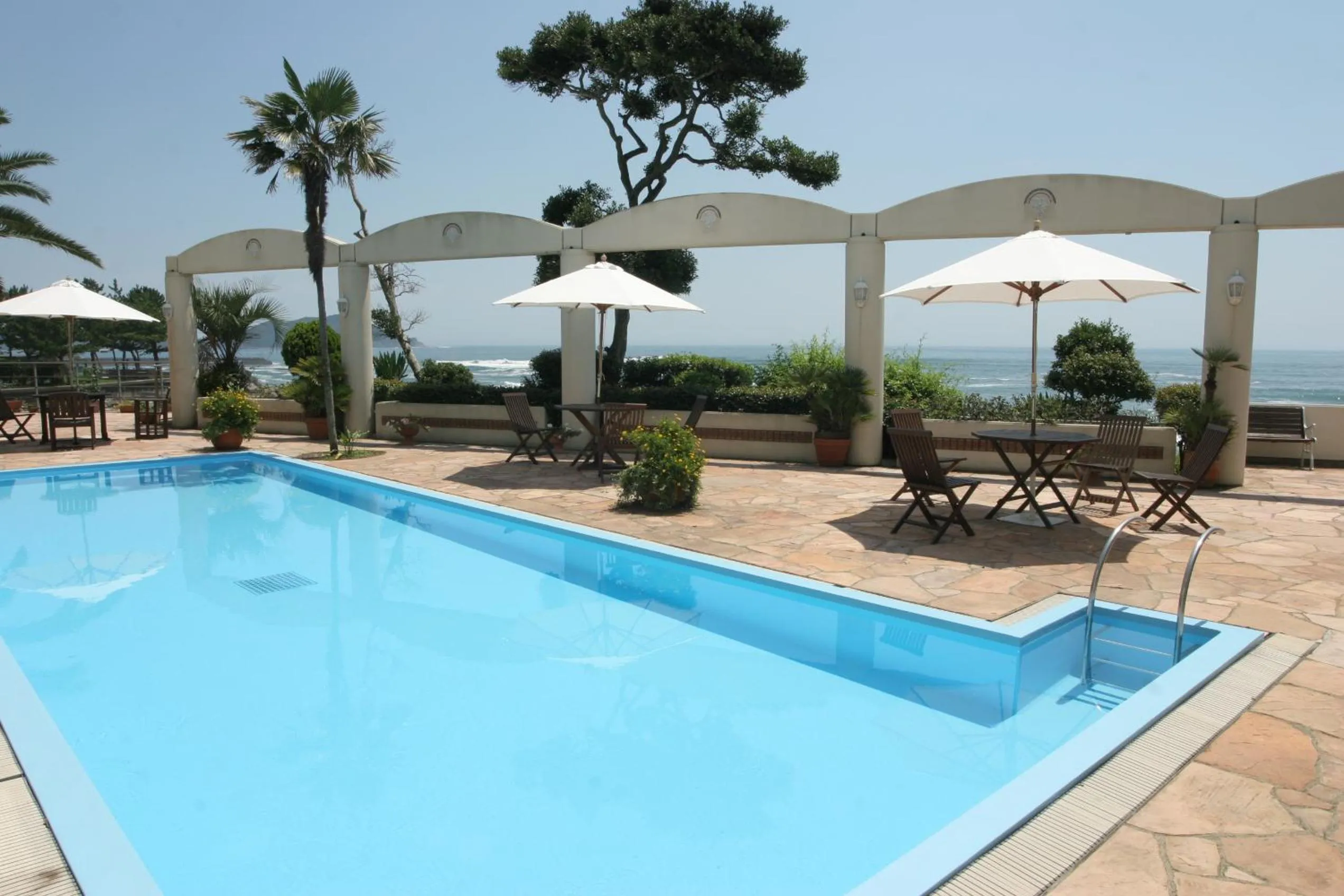 Swimming pool in Tabinoyado Ushionoakari Geiboso