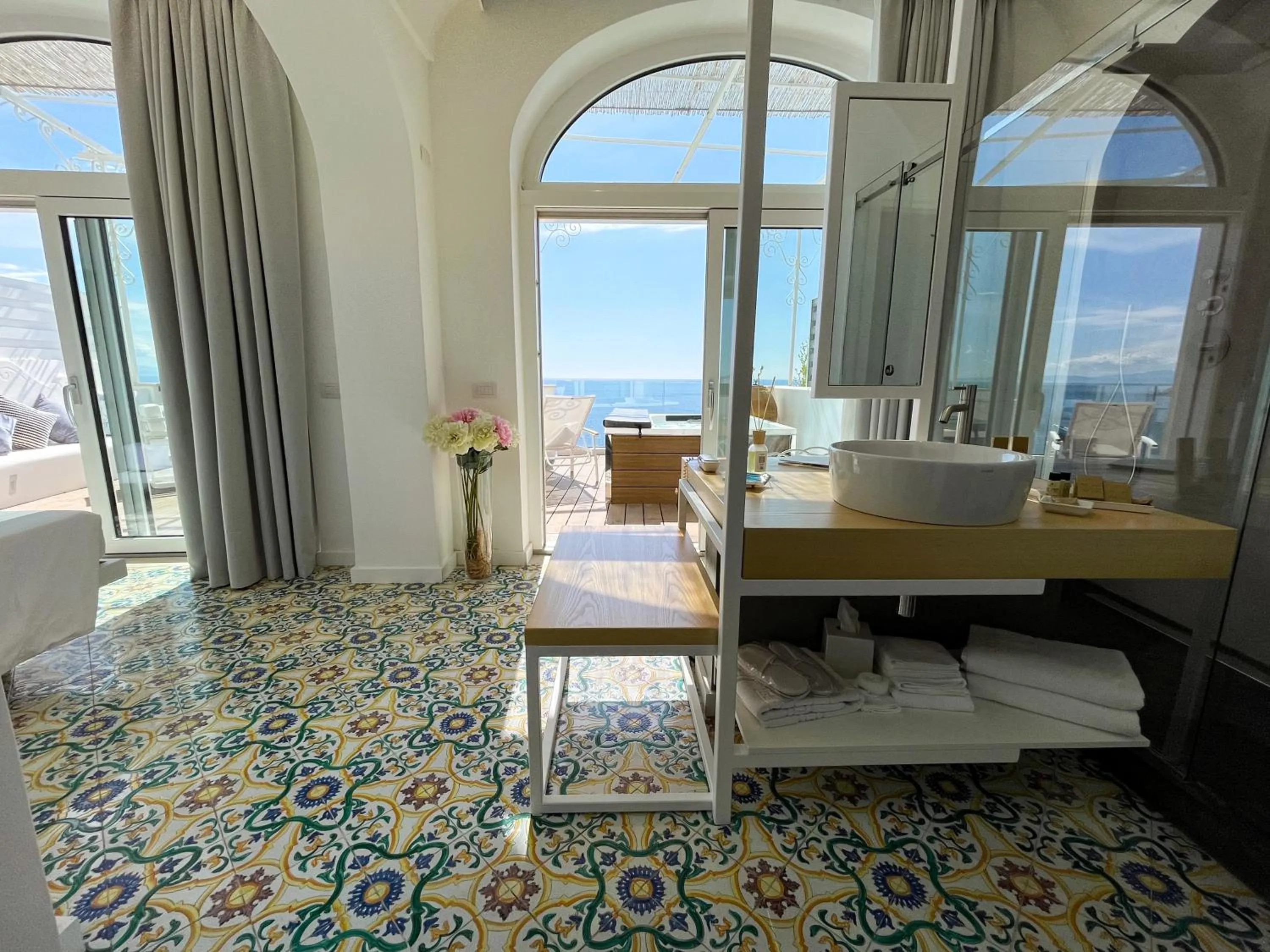 Bathroom in Hotel Montemare