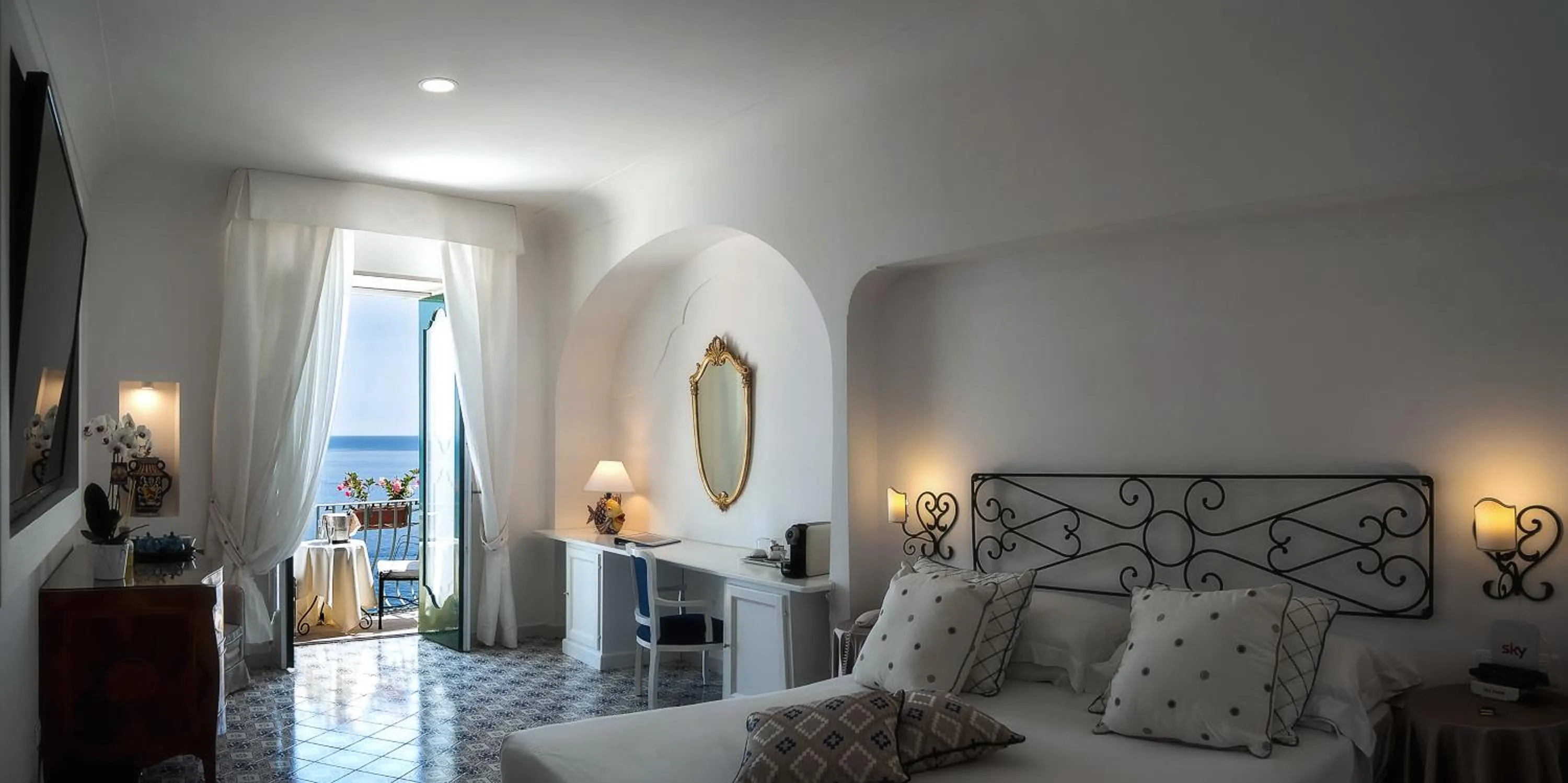 Bed in Hotel Montemare