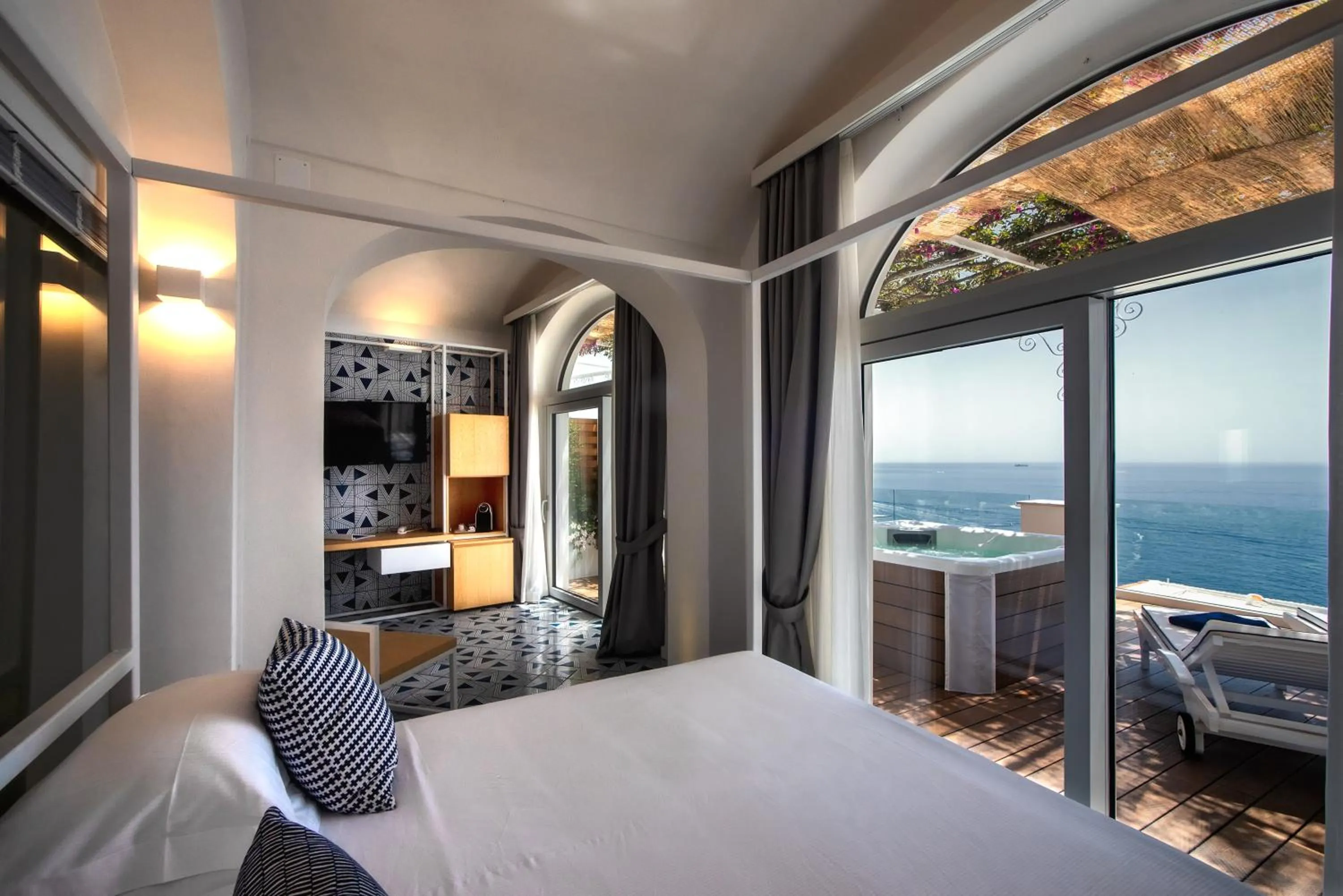 Bed in Hotel Montemare