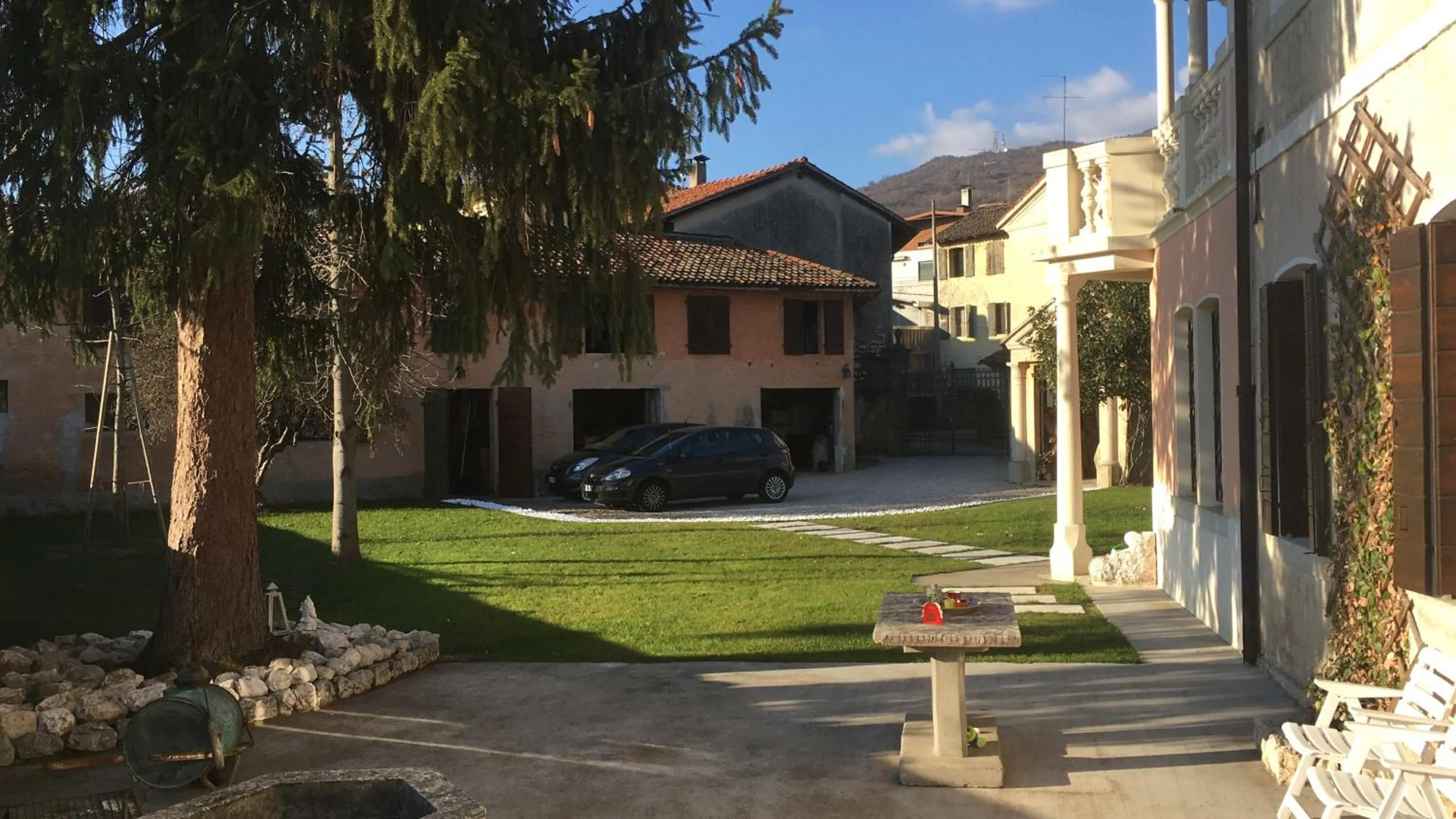 B&B Ernestine Family Home