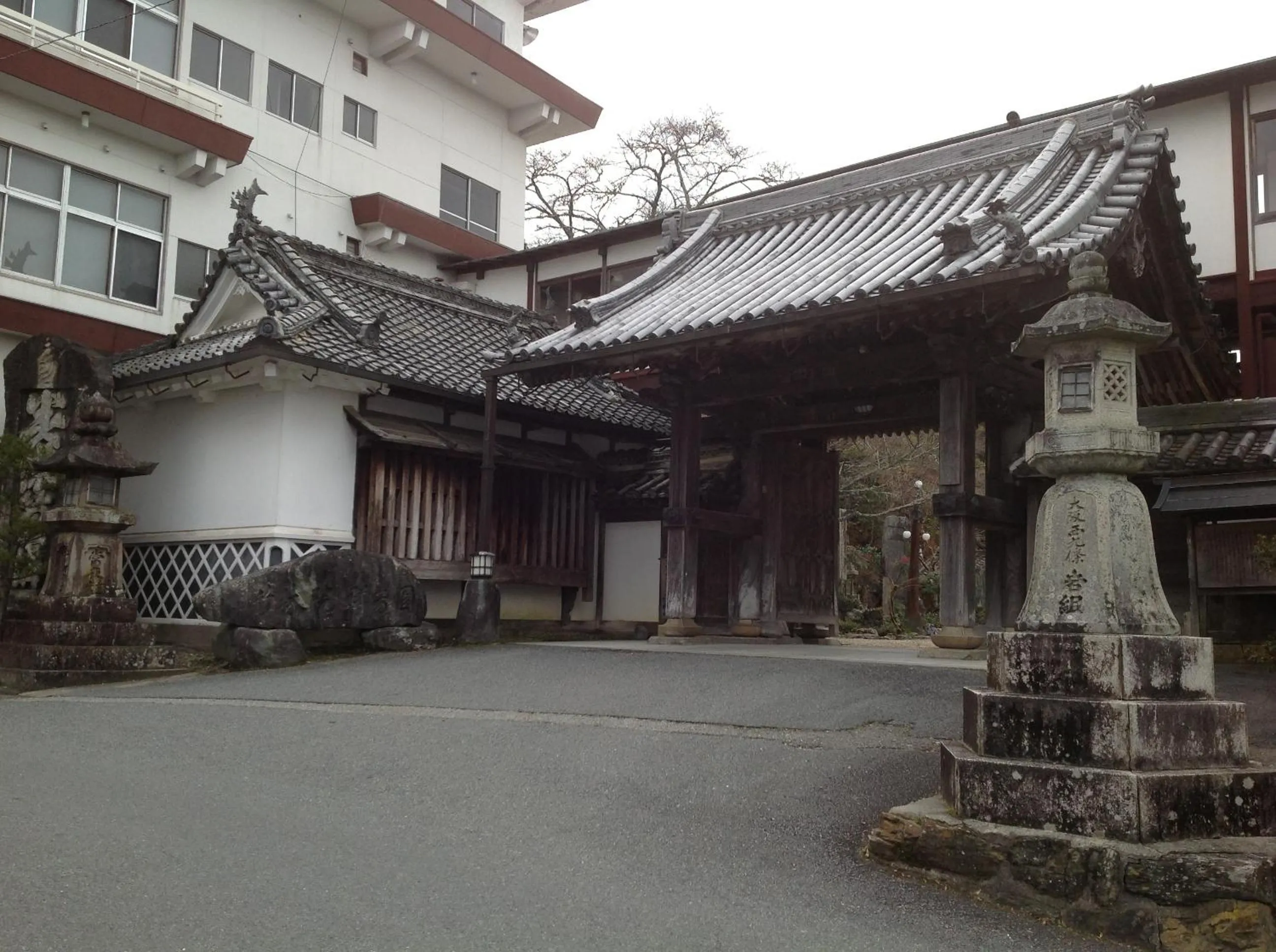 Facade/entrance in Chikurinin Gunpoen