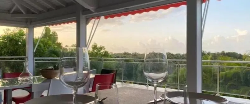 Balcony/Terrace in Villa Écrin de Nature