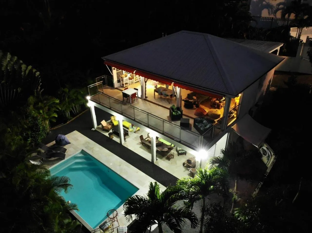 Property building in Villa Écrin de Nature