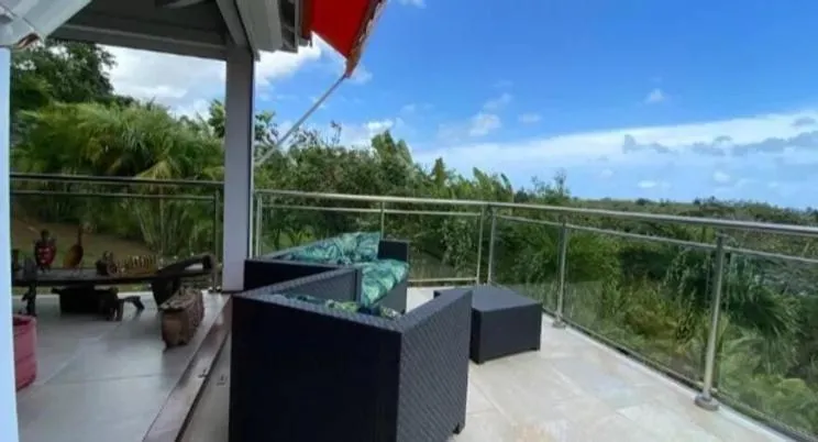 Balcony/Terrace in Villa Écrin de Nature