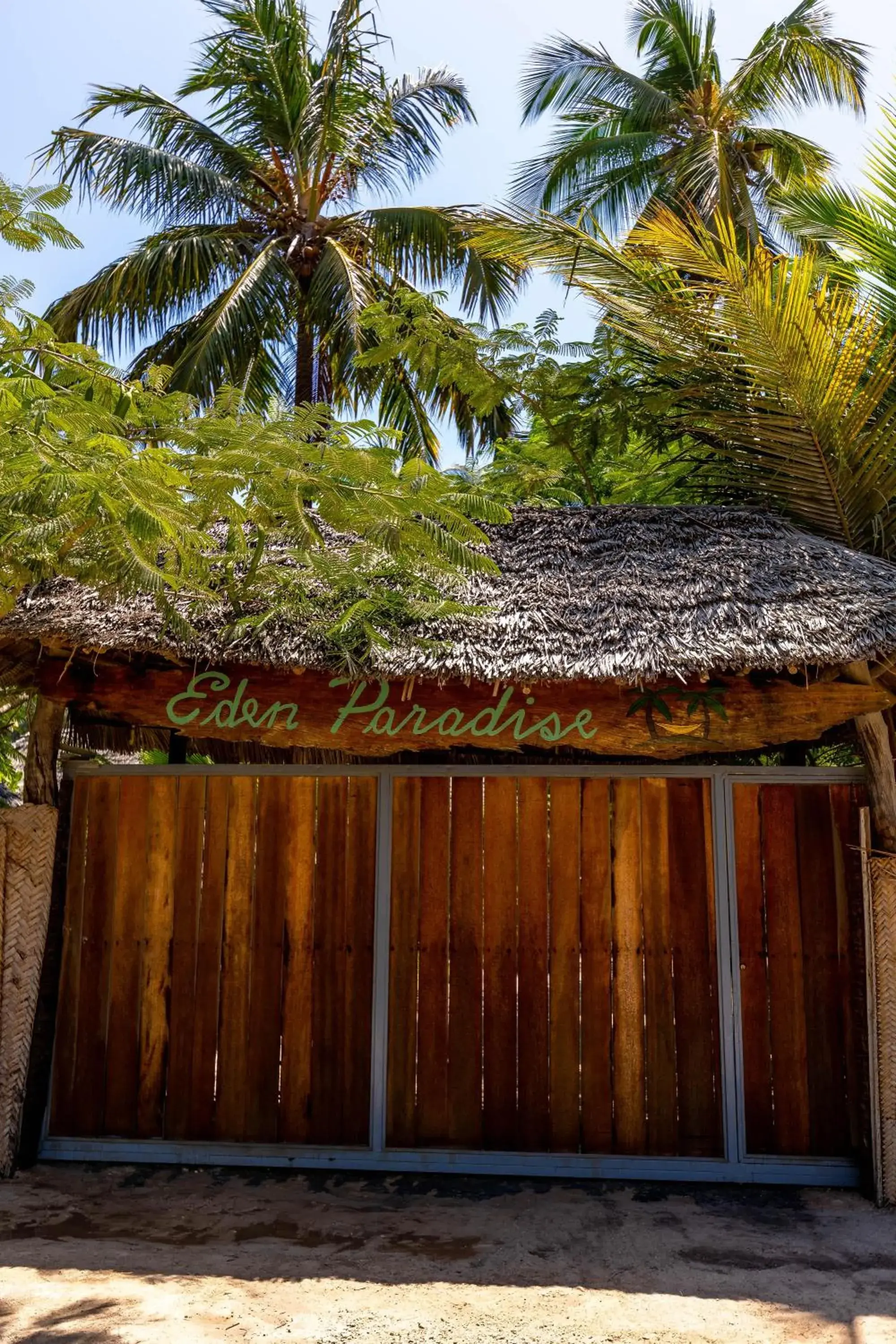 Property building in Eden Paradise Property building in Eden Paradise