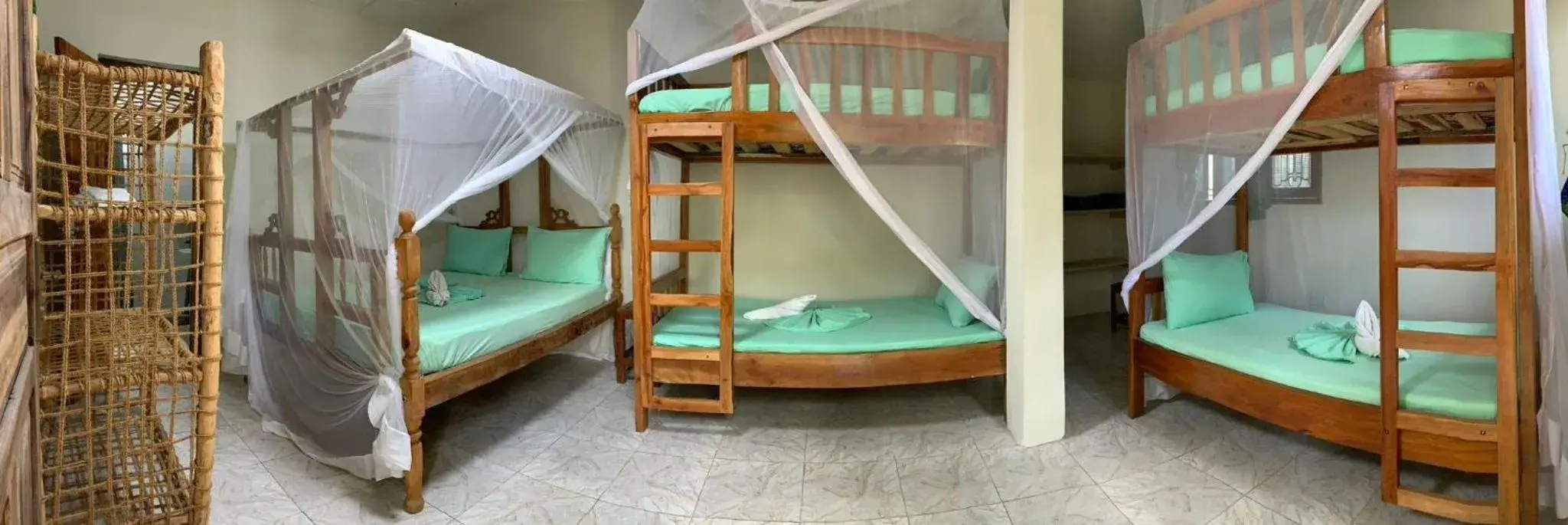 Shower, Bed in Eden Paradise Shower, Bed in Eden Paradise