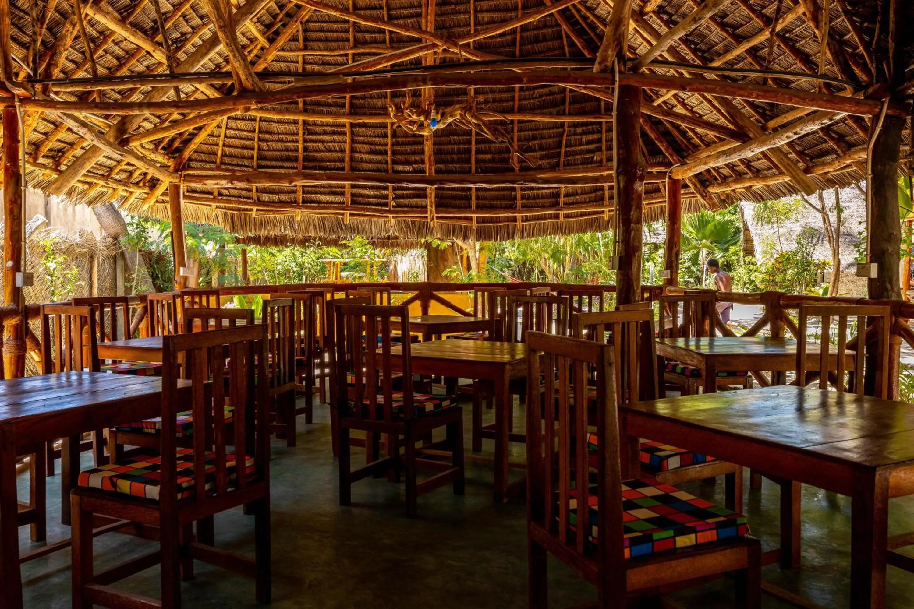 Restaurant/places to eat in Eden Paradise