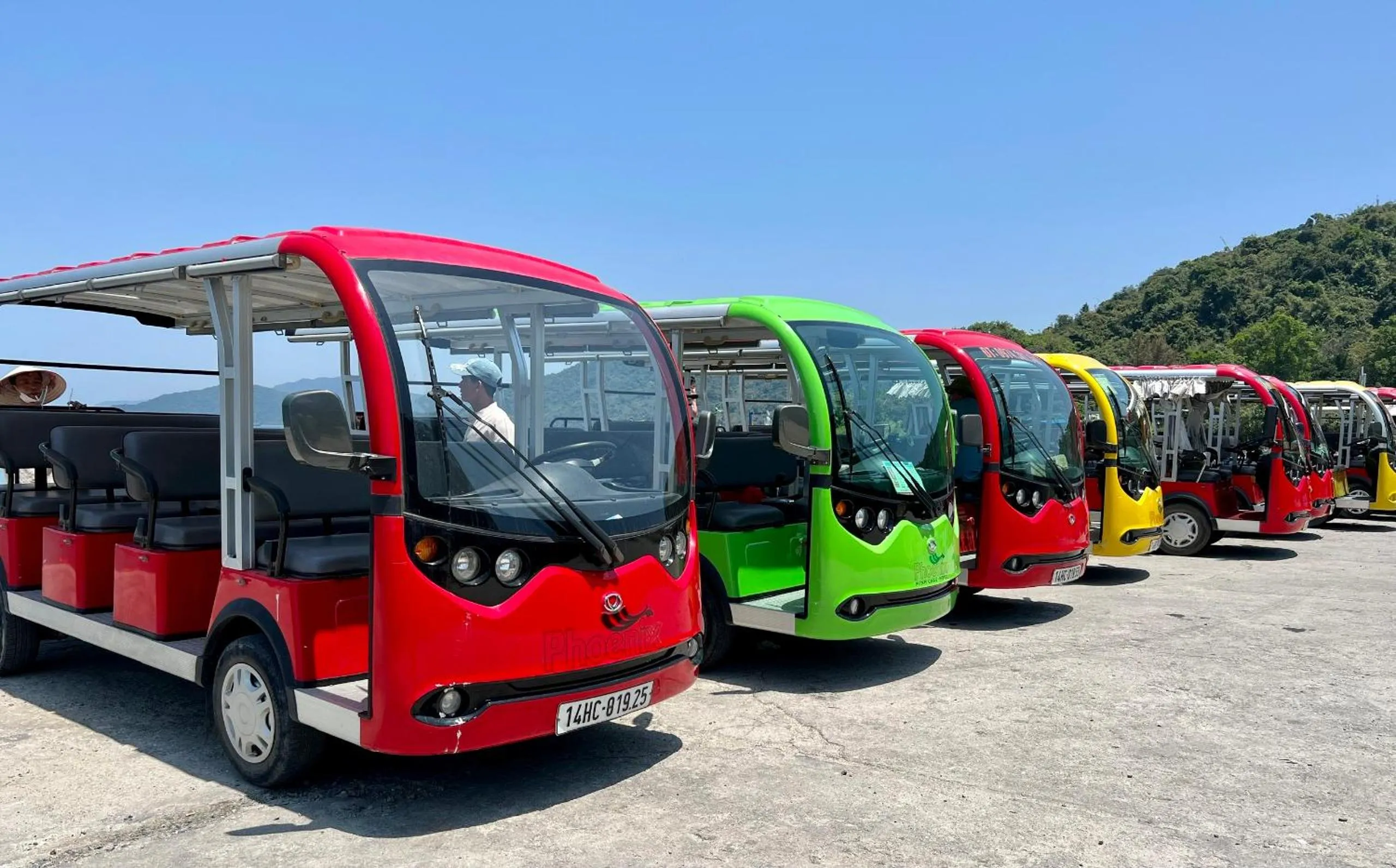 Neighbourhood in PHOENIX MINH CHÂU HOTEL