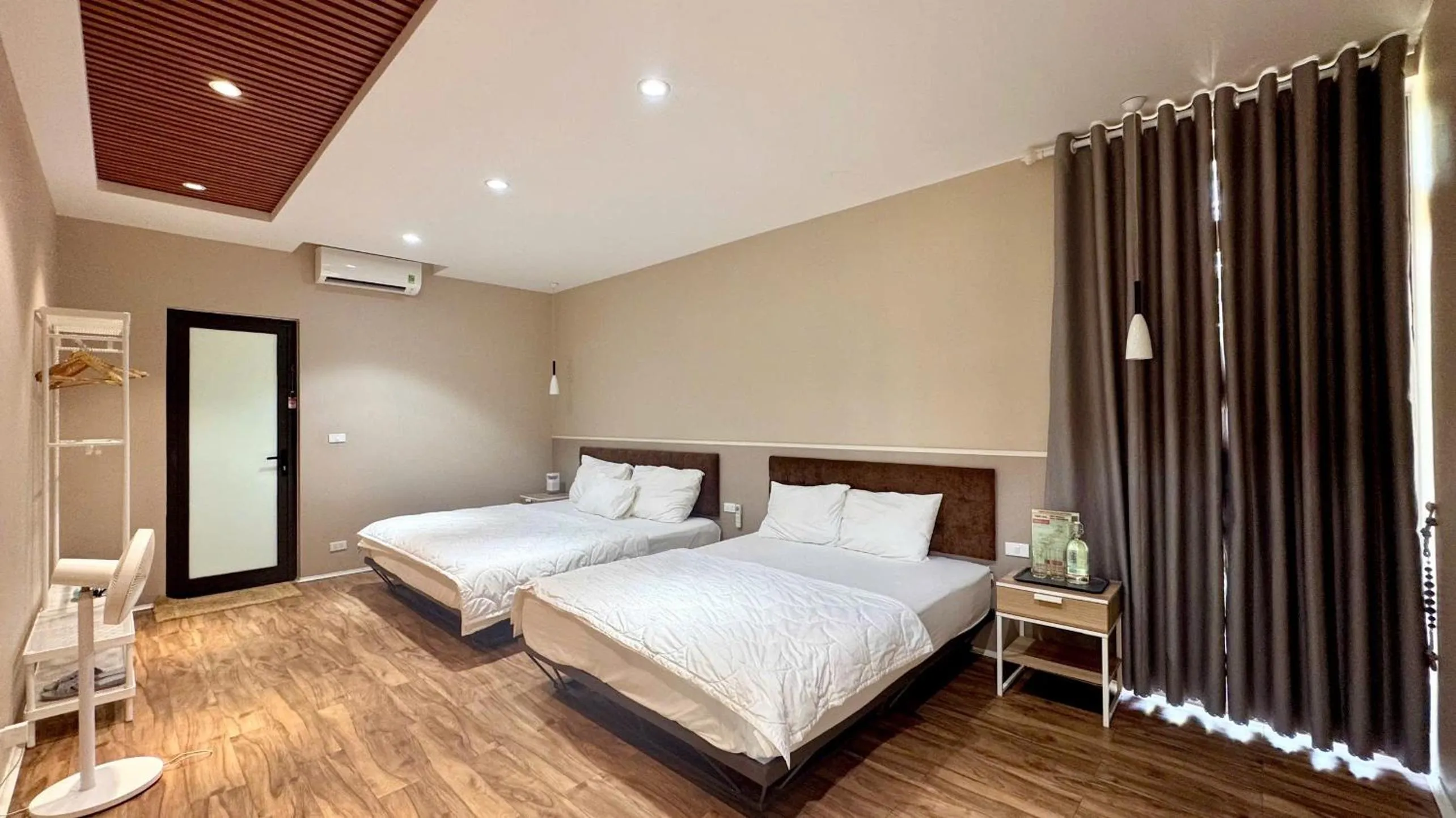 Bed in PHOENIX MINH CHÂU HOTEL