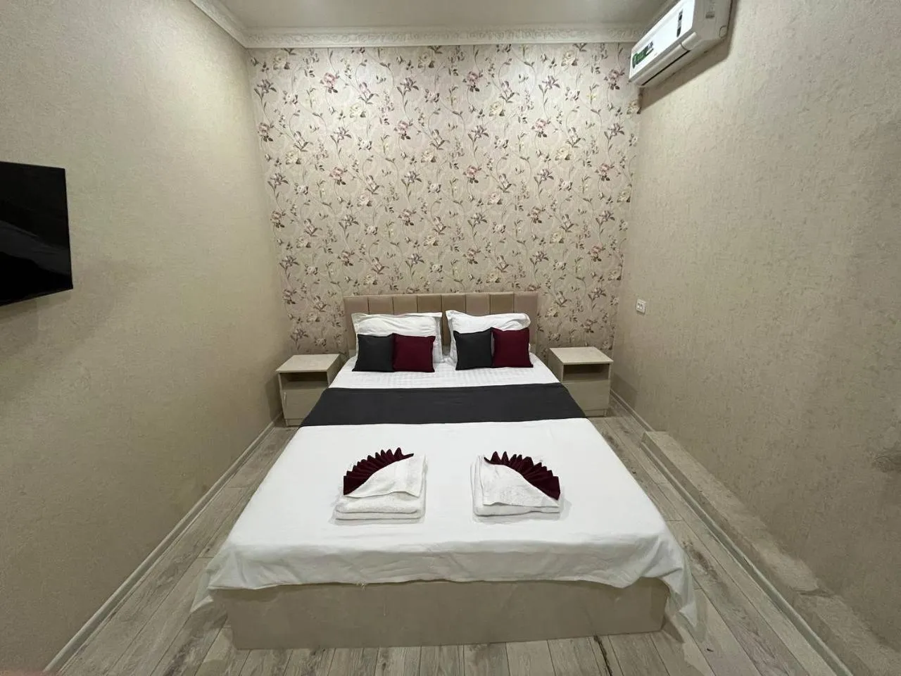 Photo of the whole room in FENIX HOTEL