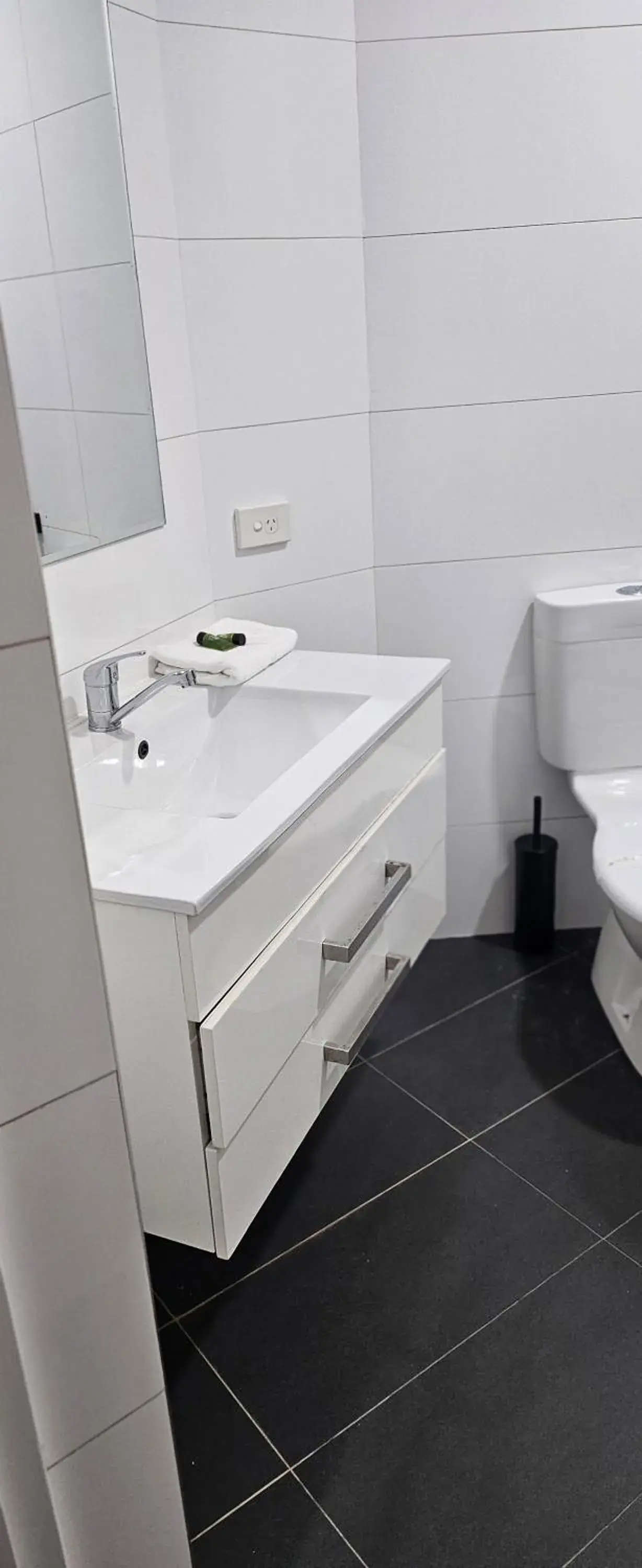 The Wharf Hotel The Wharf Hotel