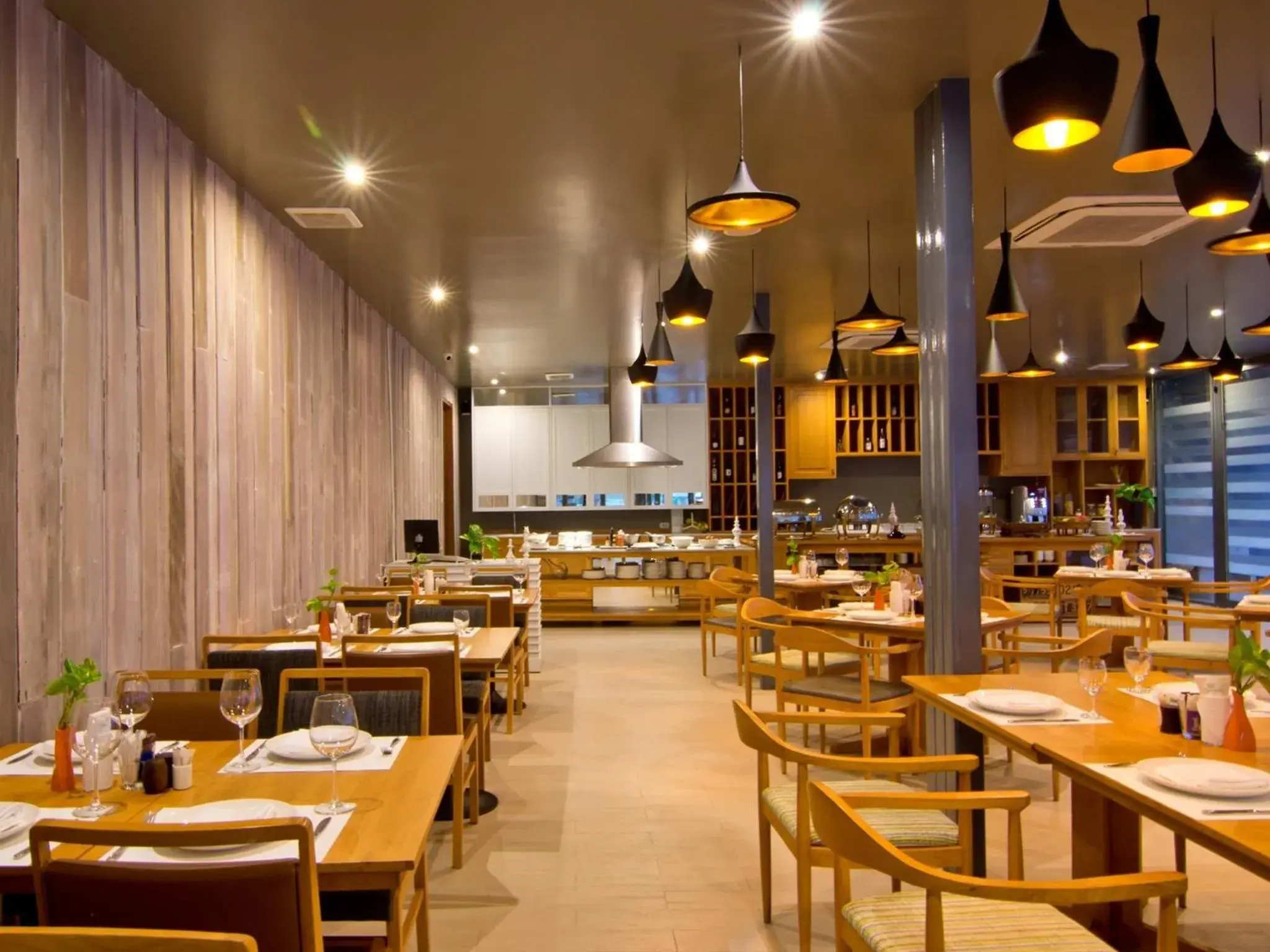 Restaurant/places to eat in The Park Hotel Restaurant/places to eat in The Park Hotel