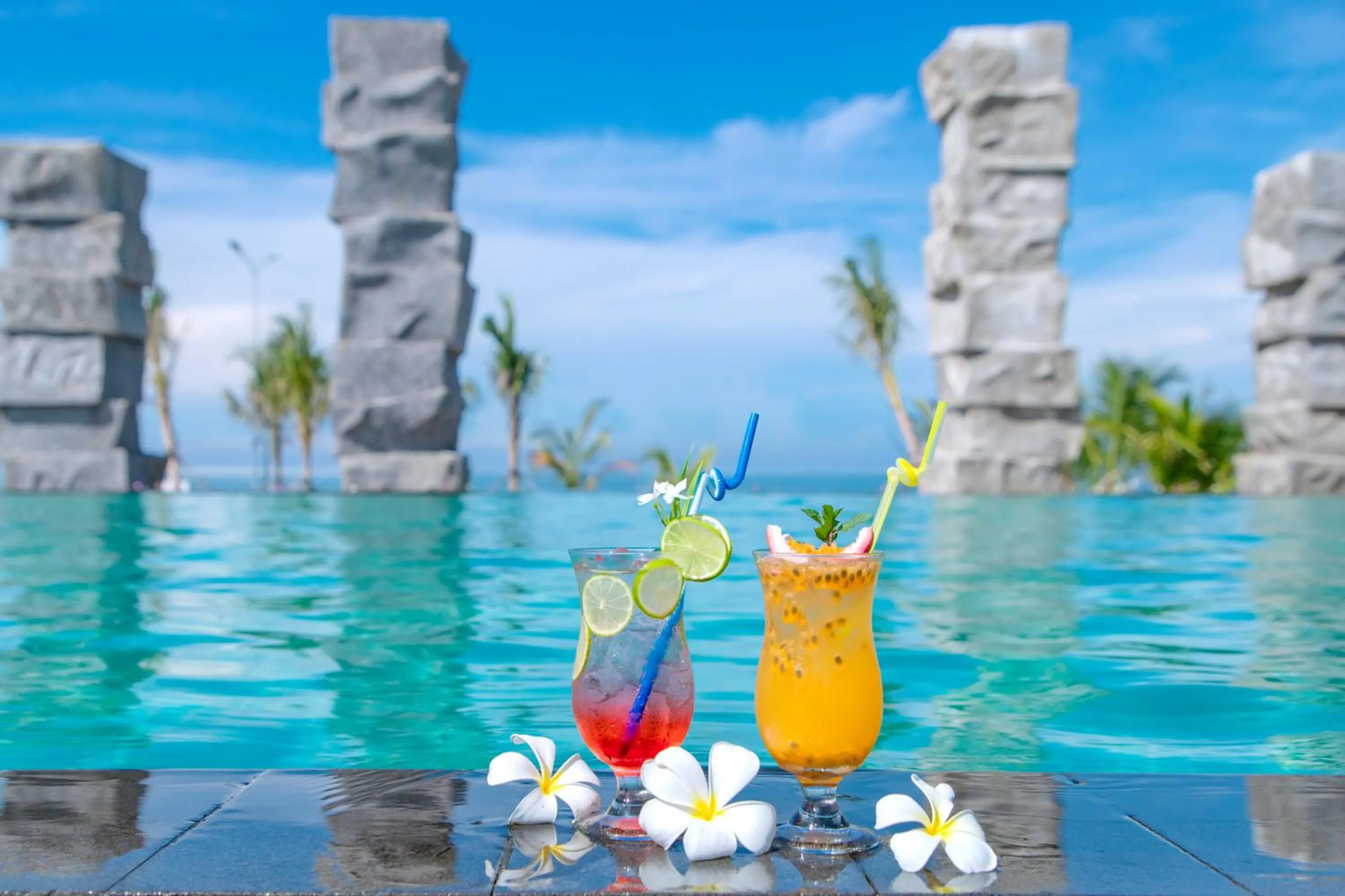 Swimming pool in Perolas Villas Resort - Ke Ga Bay