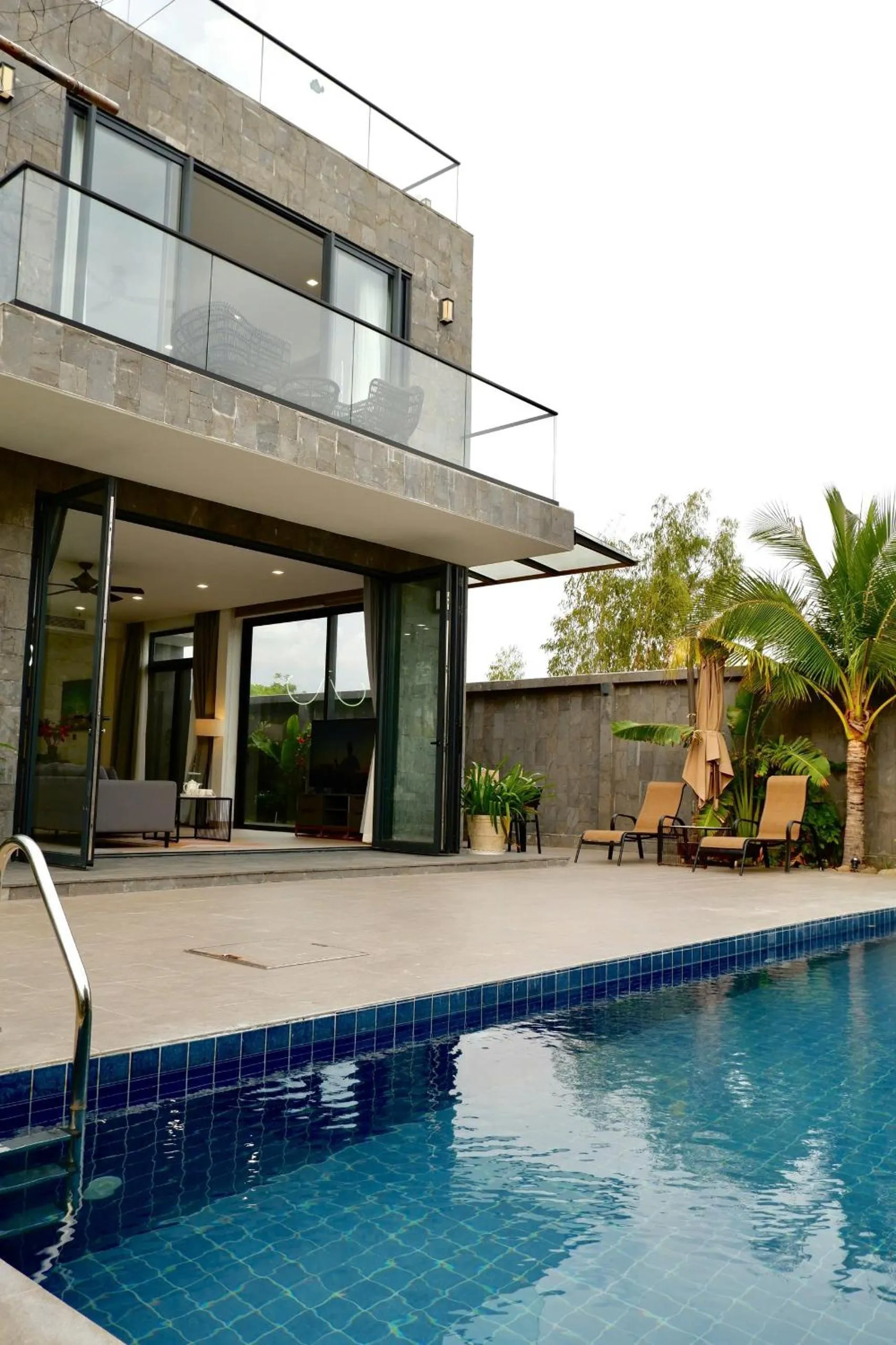 Pool view in Perolas Villas Resort - Ke Ga Bay