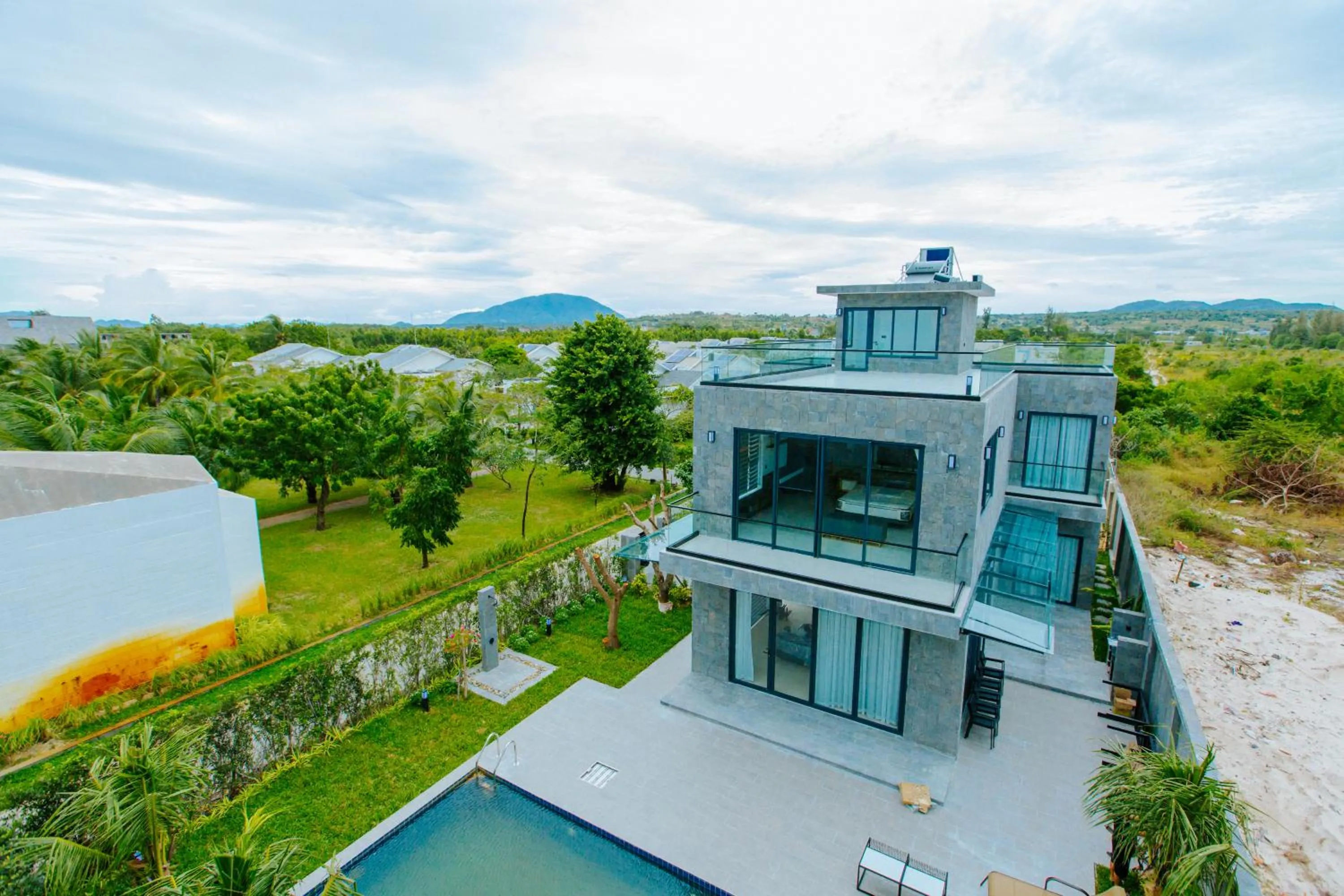 Property building in Perolas Villas Resort - Ke Ga Bay