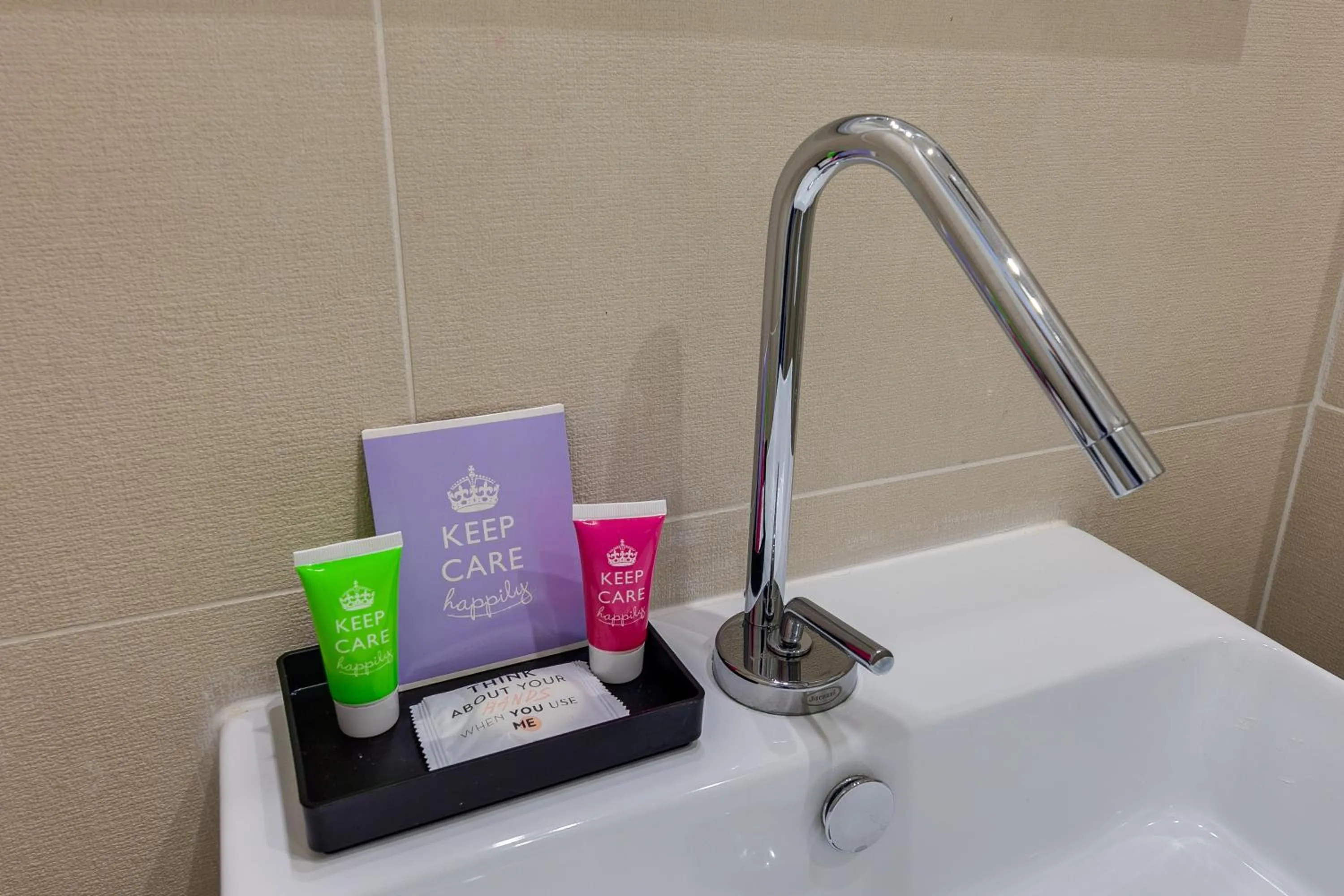 Bathroom in Habitat Monti