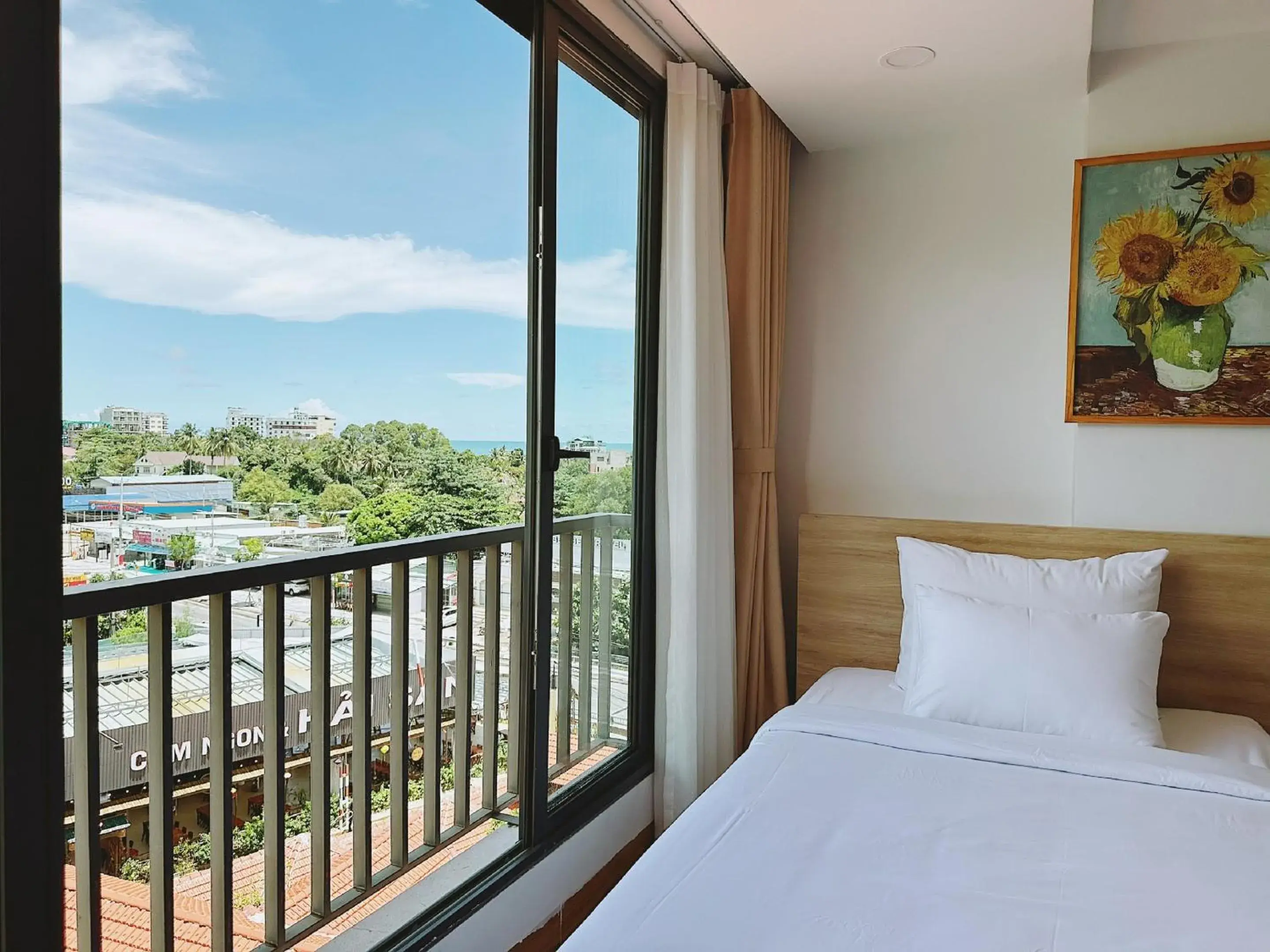 View (from property/room), Bed in Rosetta Hotel Phu Quoc View (from property/room), Bed in Rosetta Hotel Phu Quoc