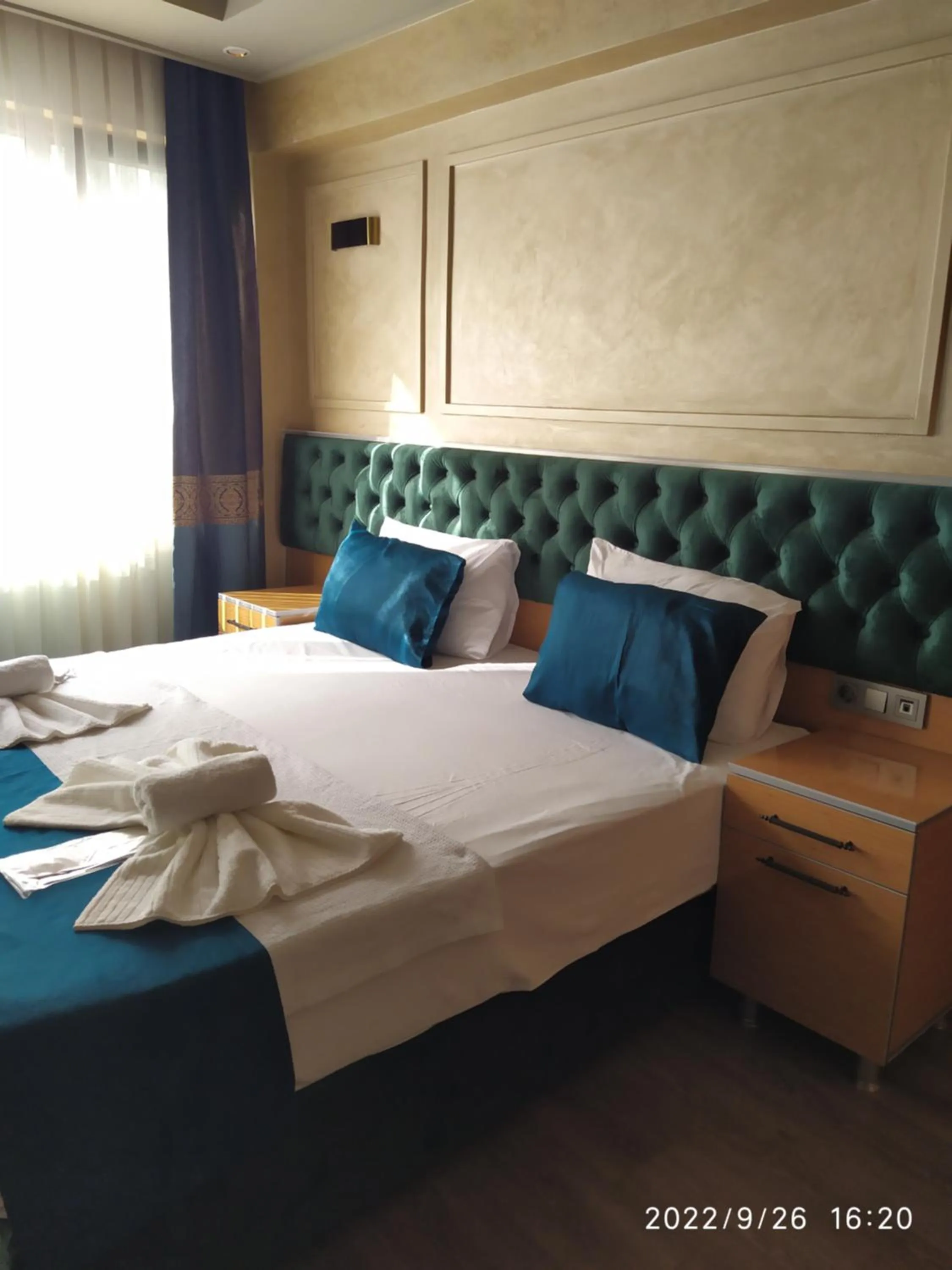 Bed in THE MOSS Hotel