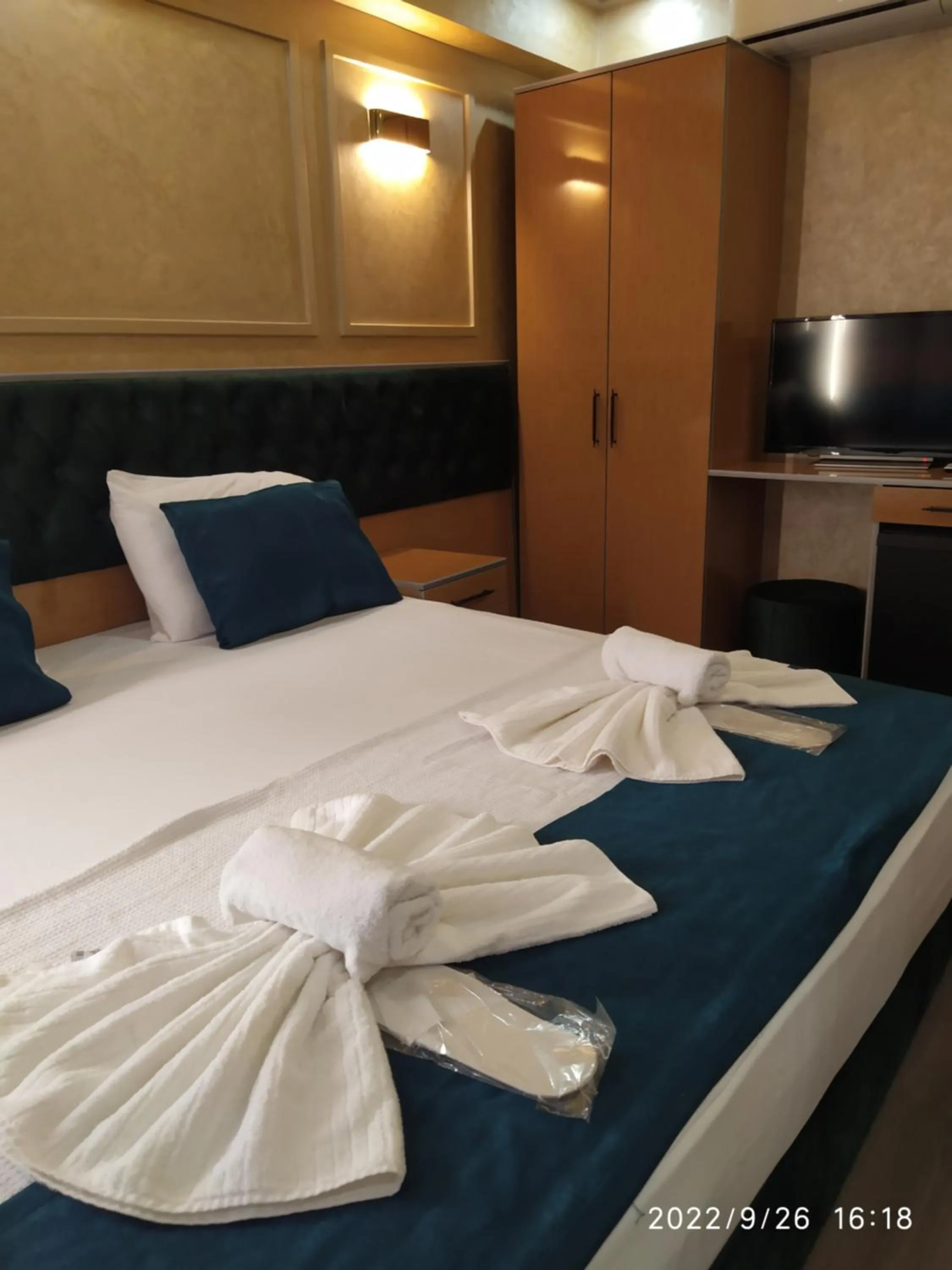 Bed in THE MOSS Hotel