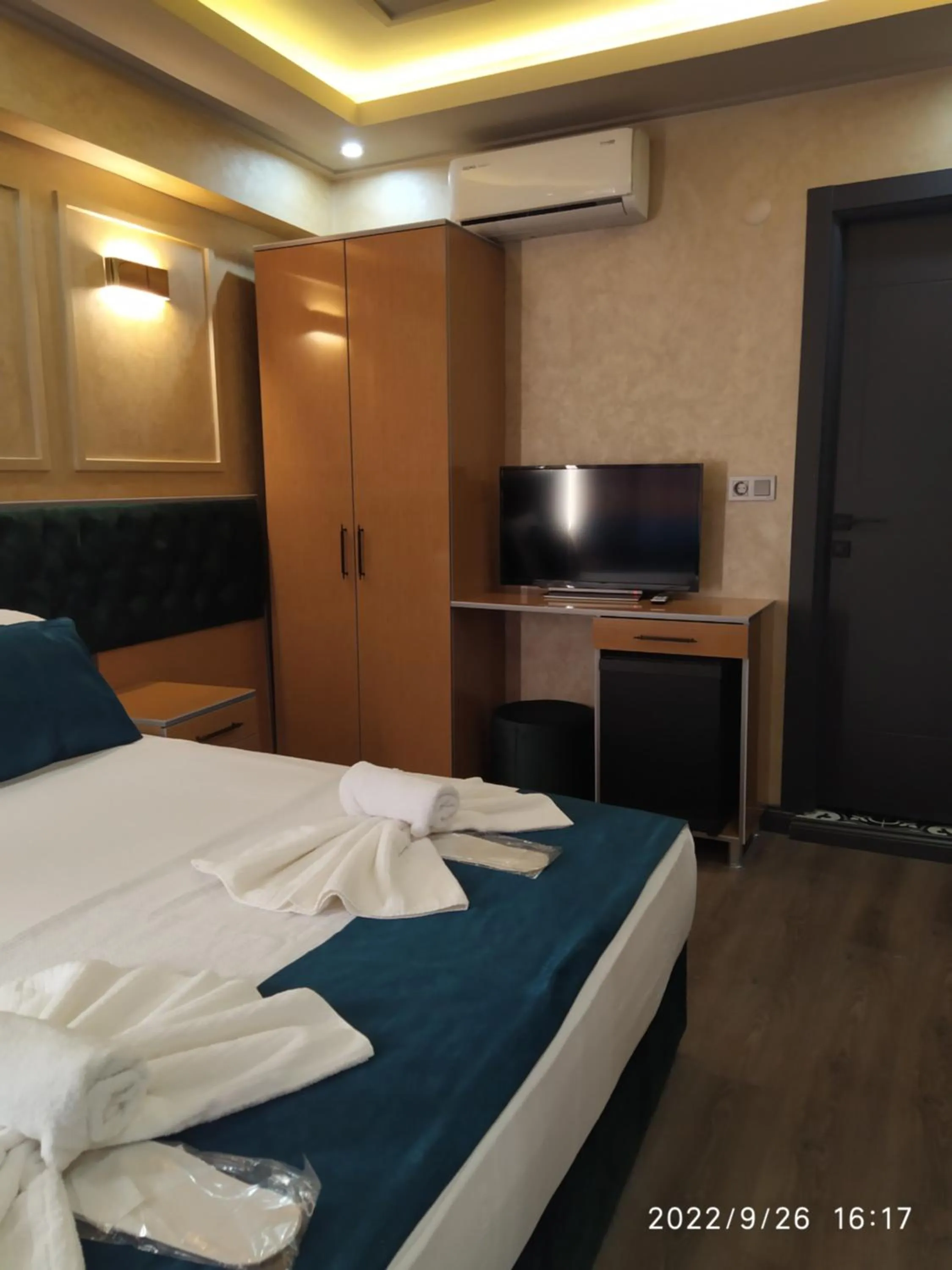 Bed in THE MOSS Hotel