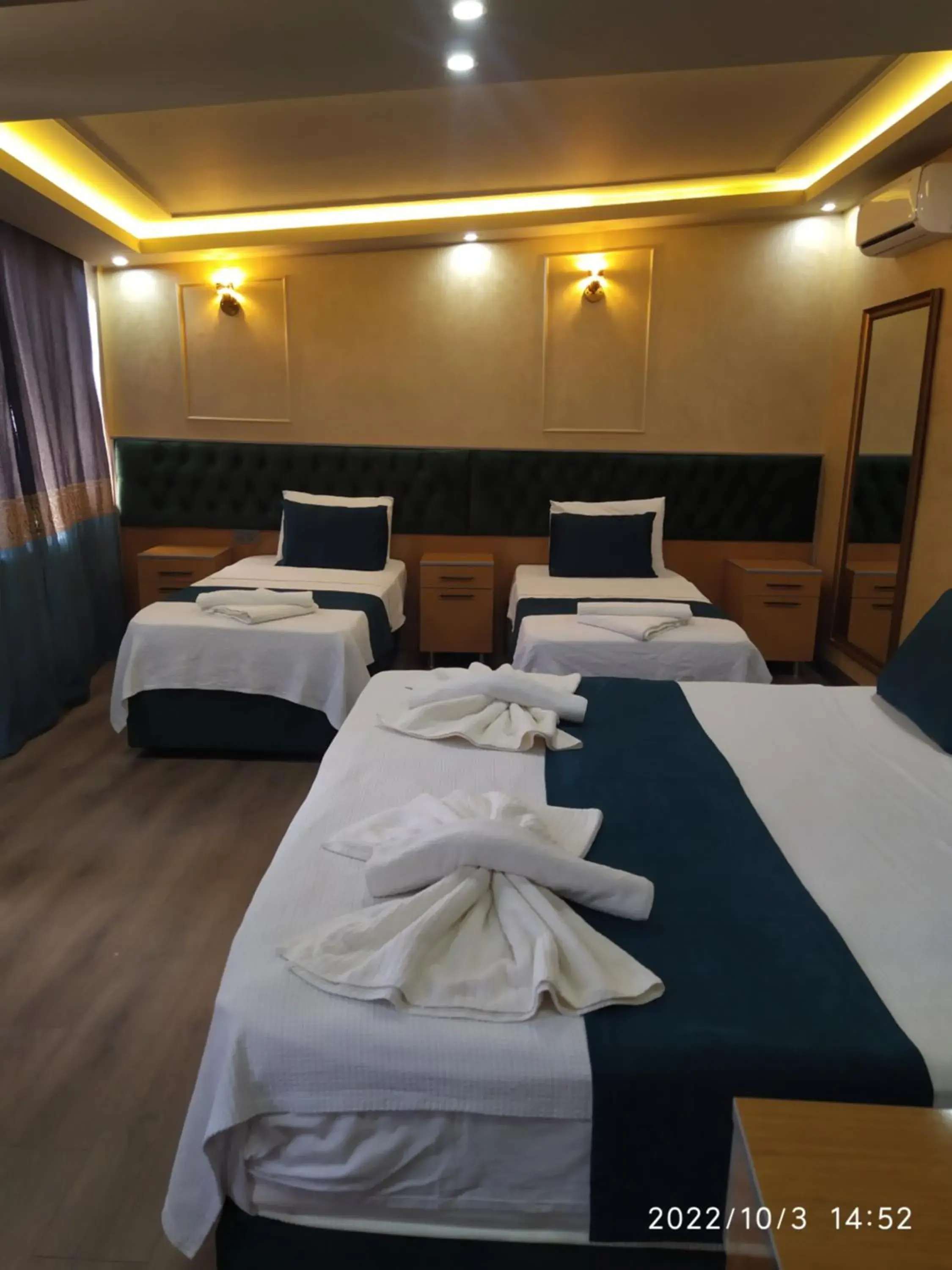 Bed in THE MOSS Hotel Bed in THE MOSS Hotel