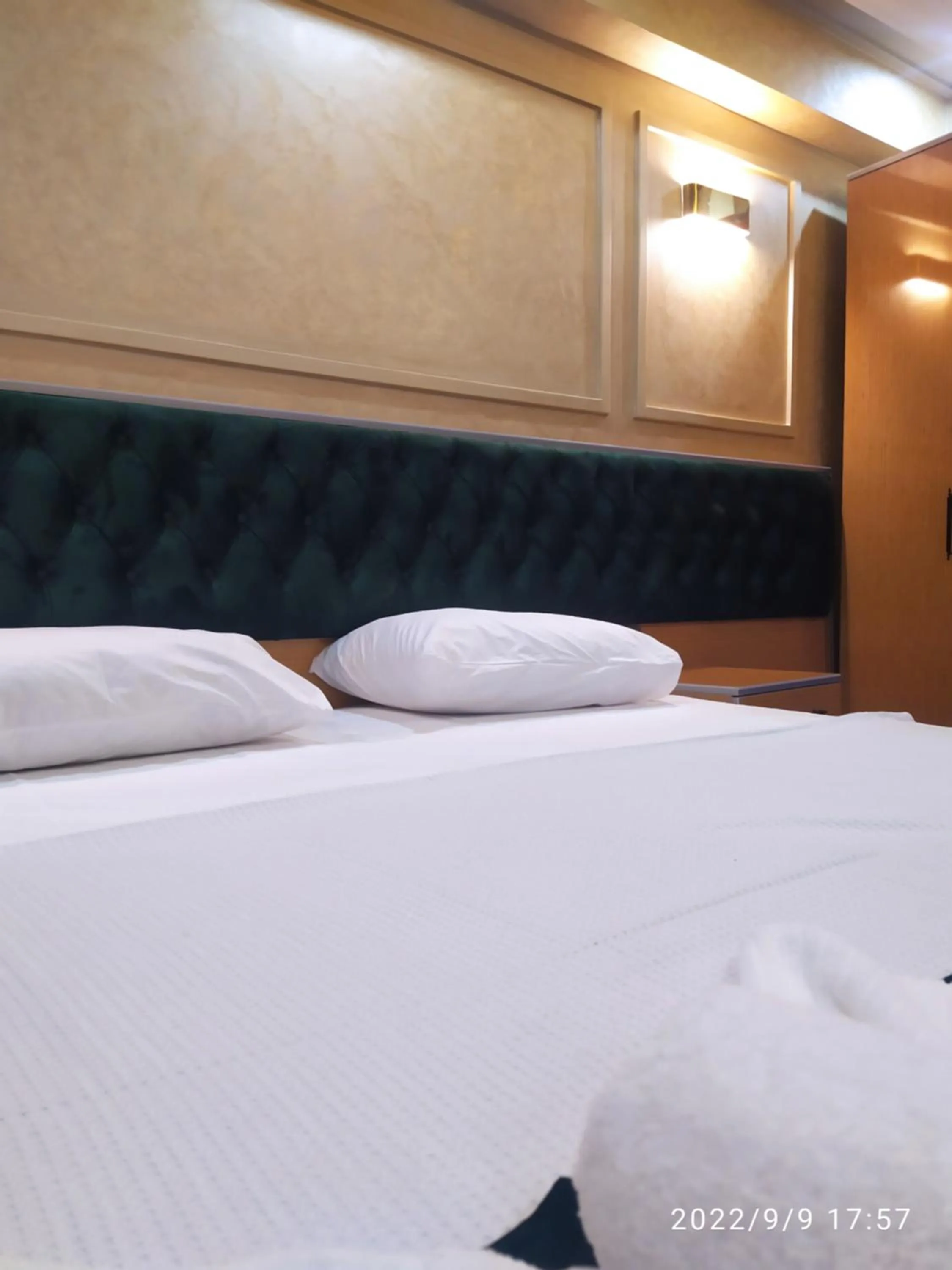 Bed in THE MOSS Hotel