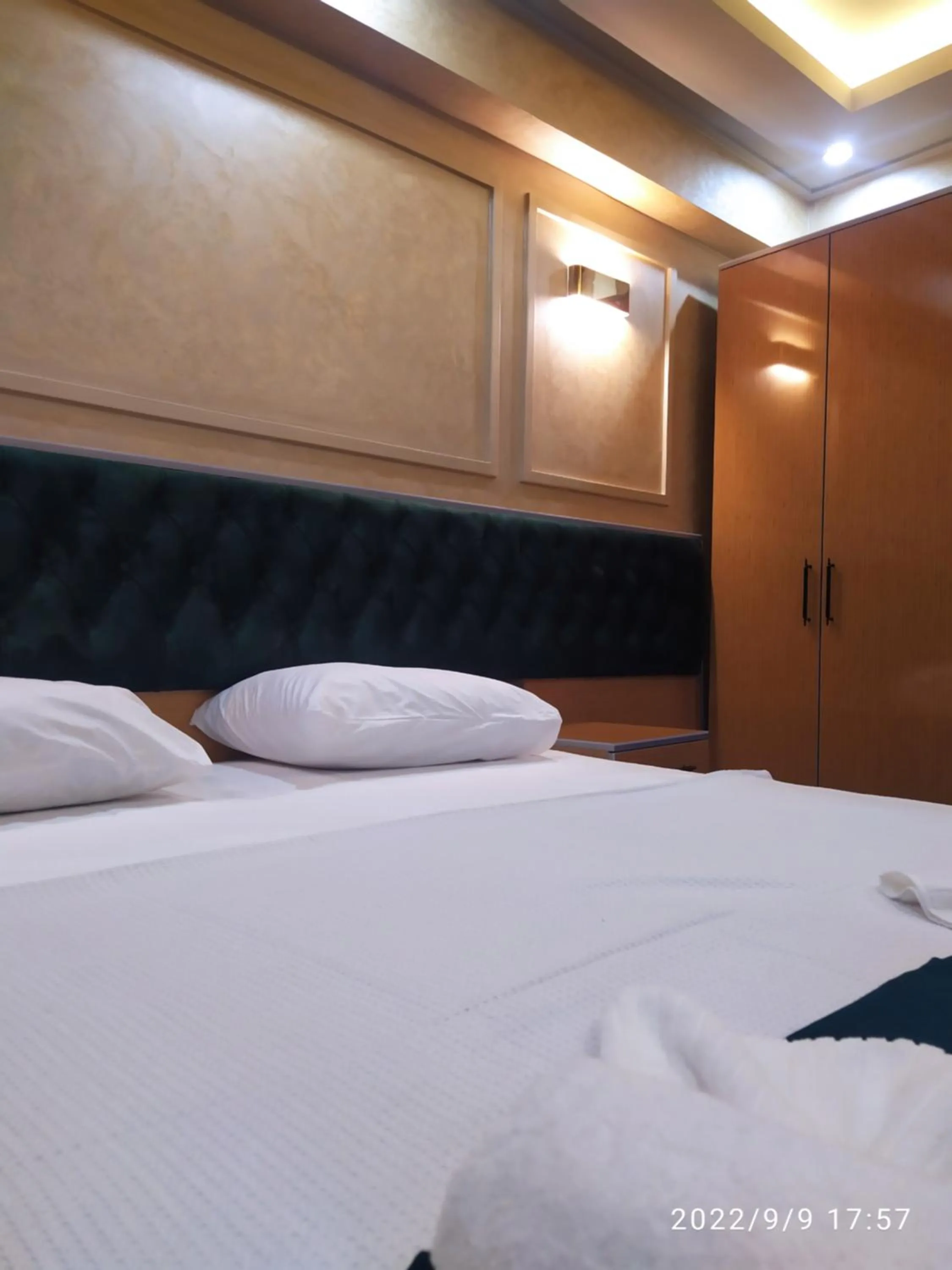 Bed in THE MOSS Hotel