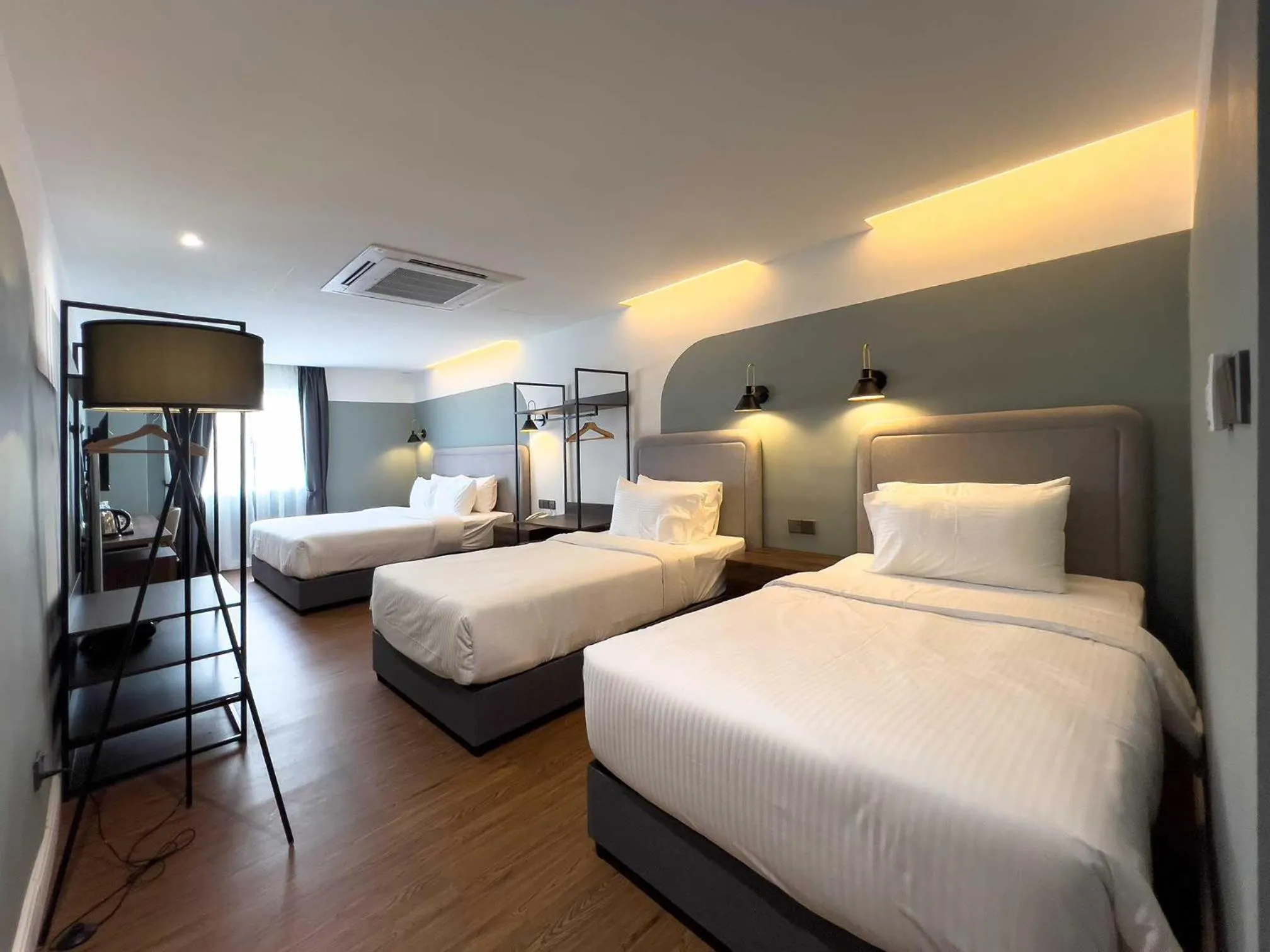 TV and multimedia, Bed in Hotel Seri Costa