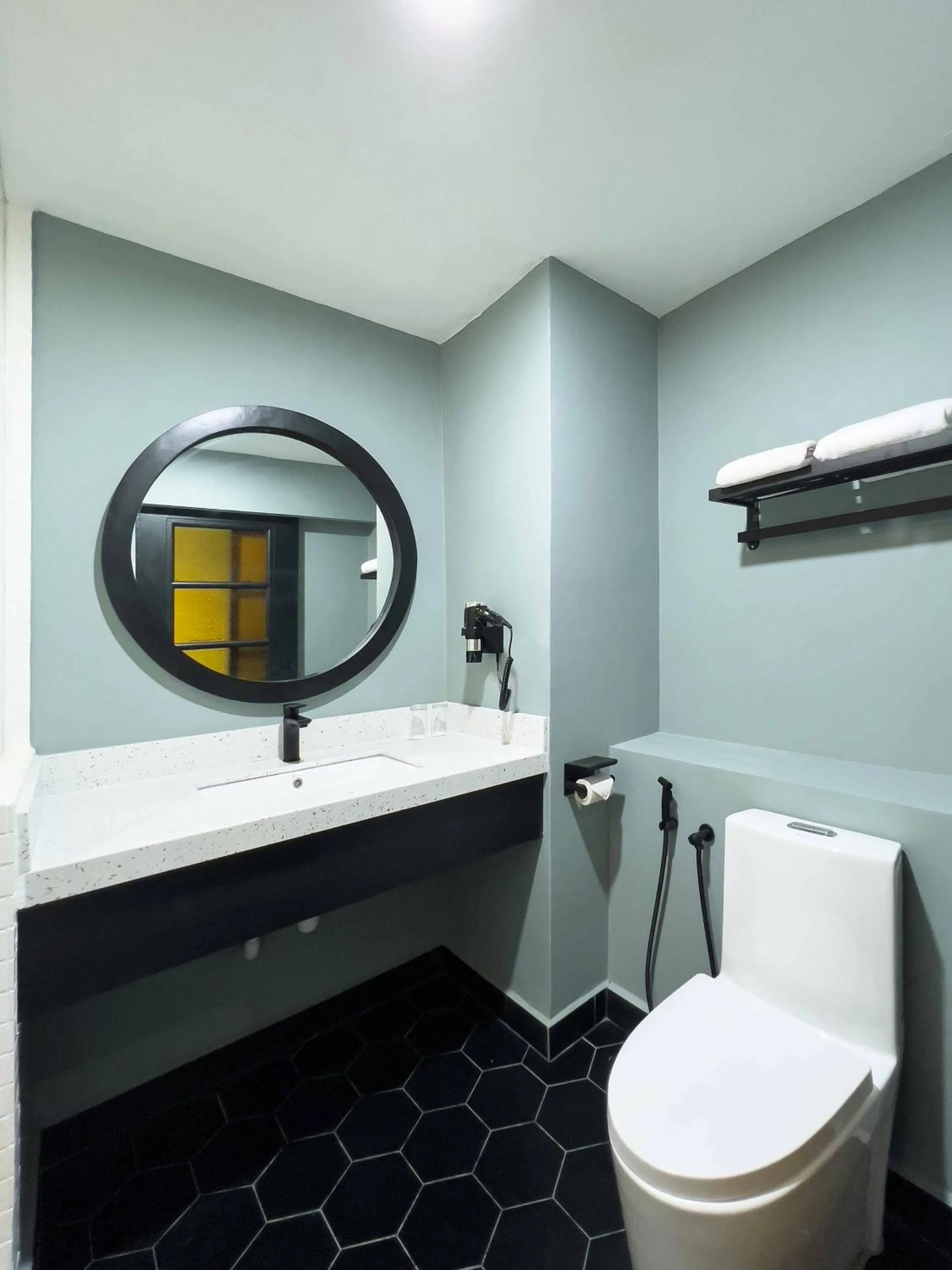 Bathroom in Hotel Seri Costa