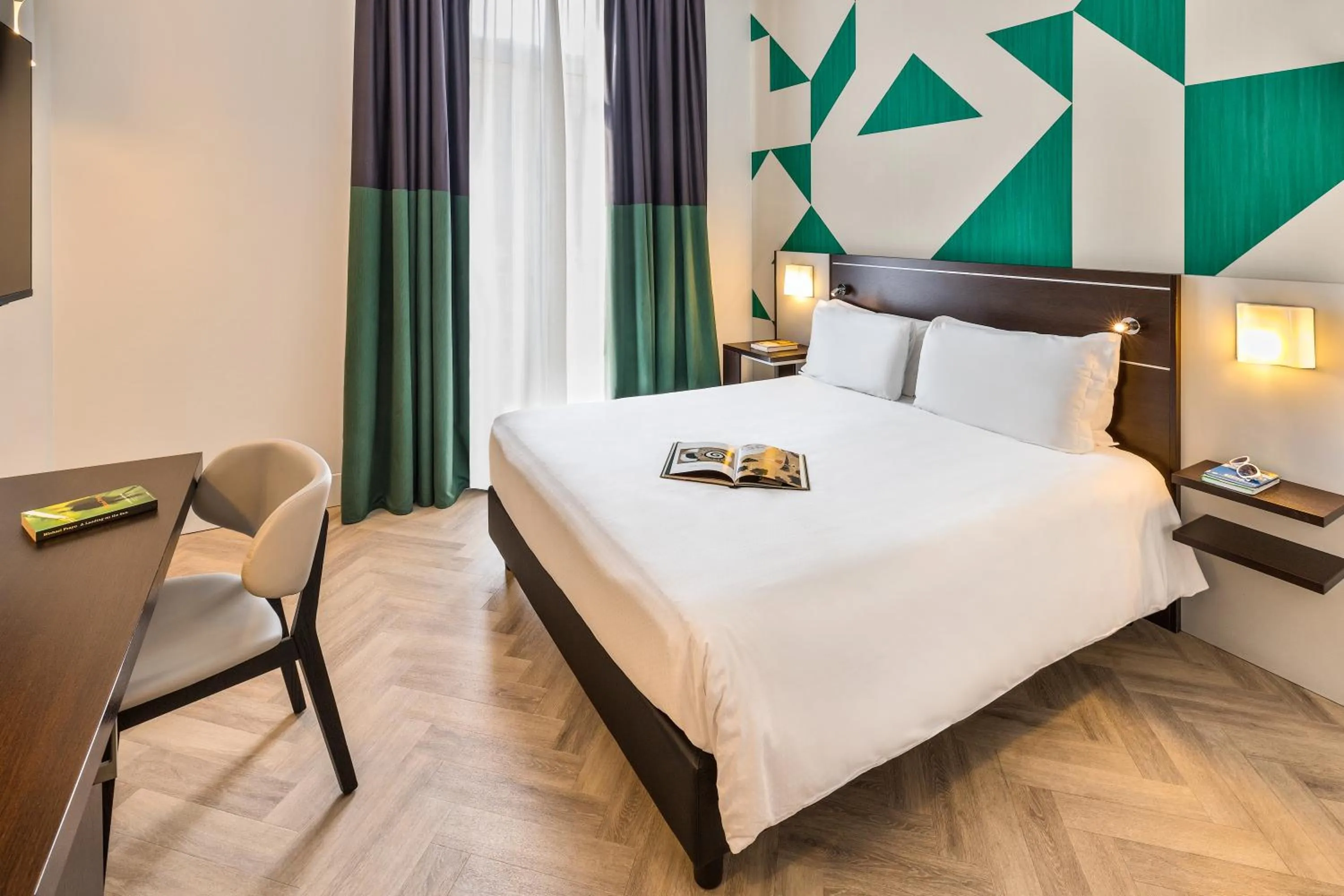 Bedroom, Bed in Mercure Napoli Centro Angioino