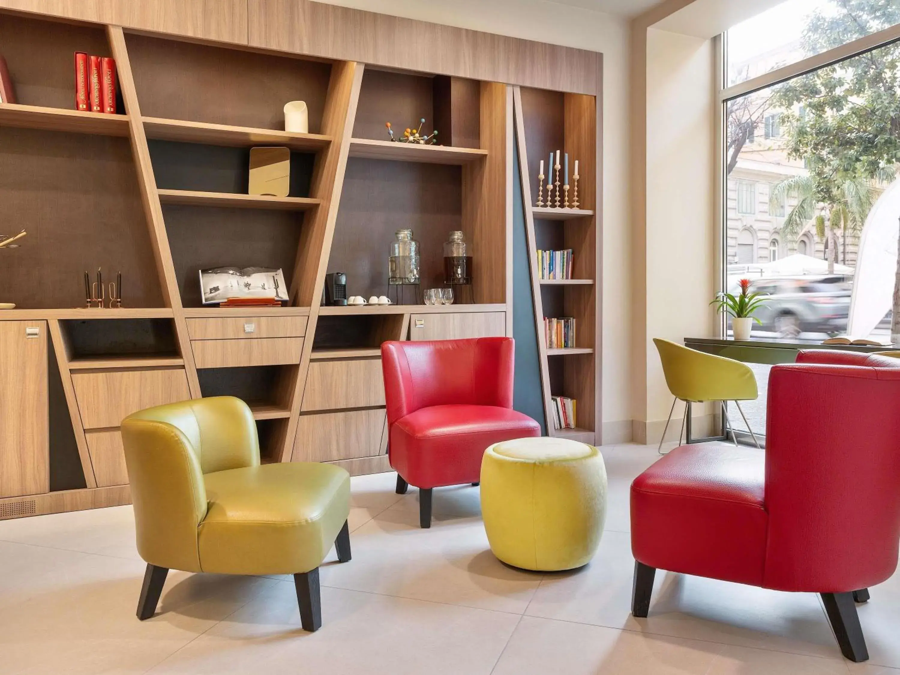 Property building in Mercure Napoli Centro Angioino Property building in Mercure Napoli Centro Angioino