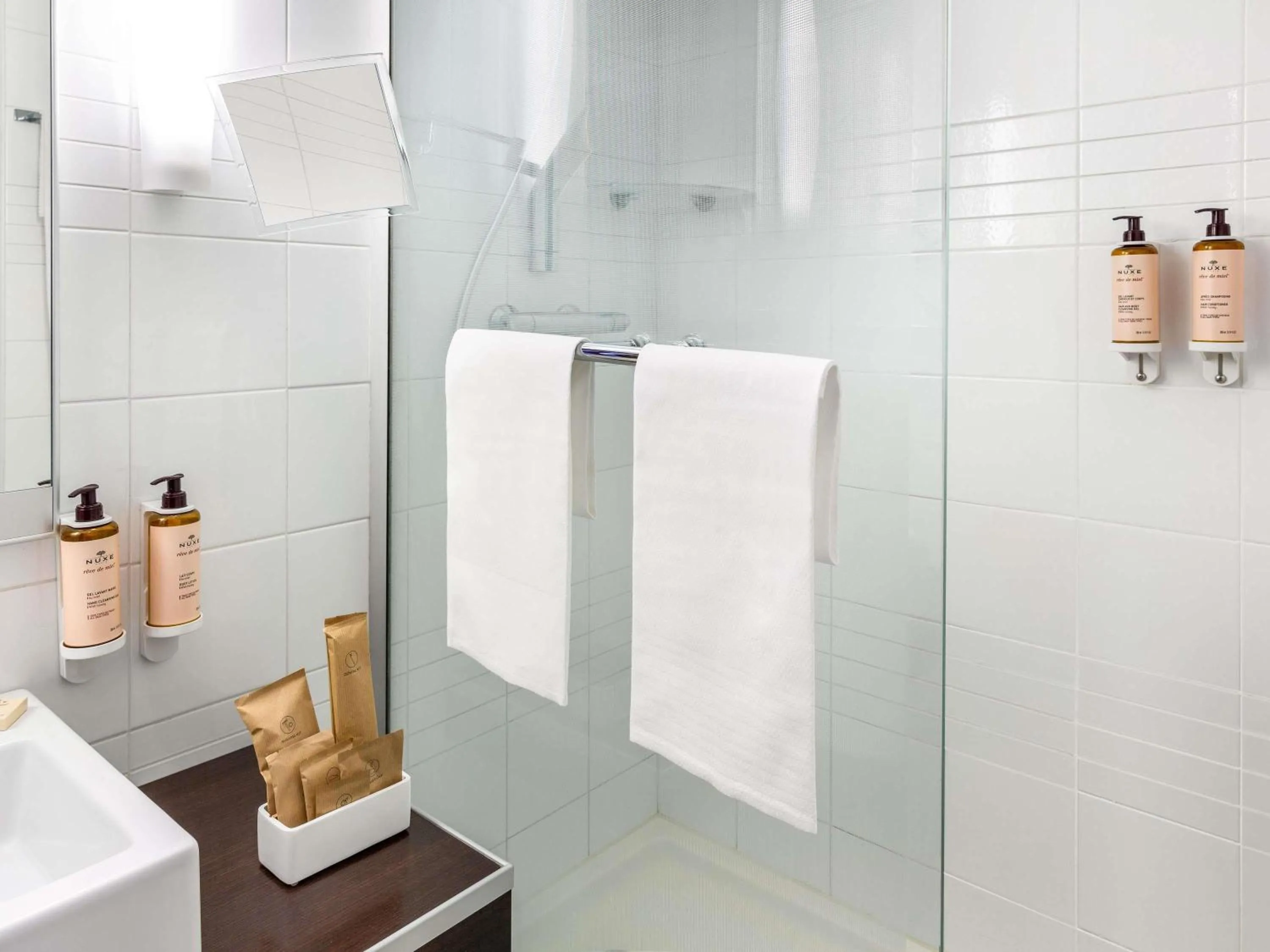 Bedroom in Mercure Napoli Centro Angioino