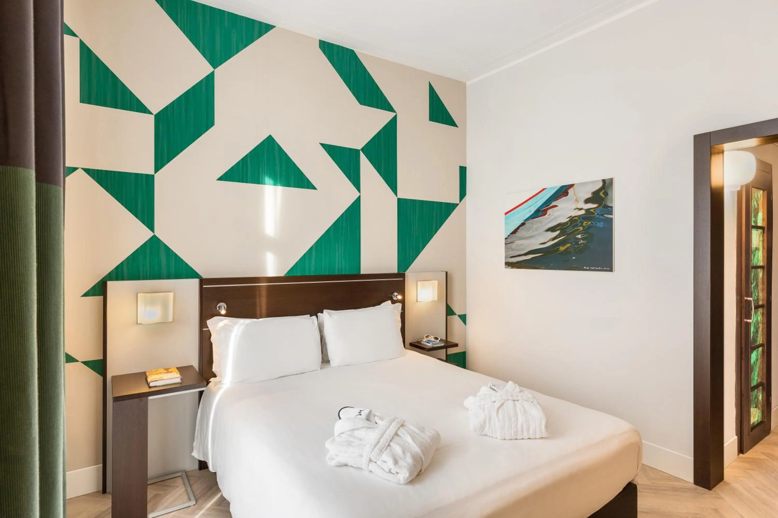 Bedroom, Bed in Mercure Napoli Centro Angioino