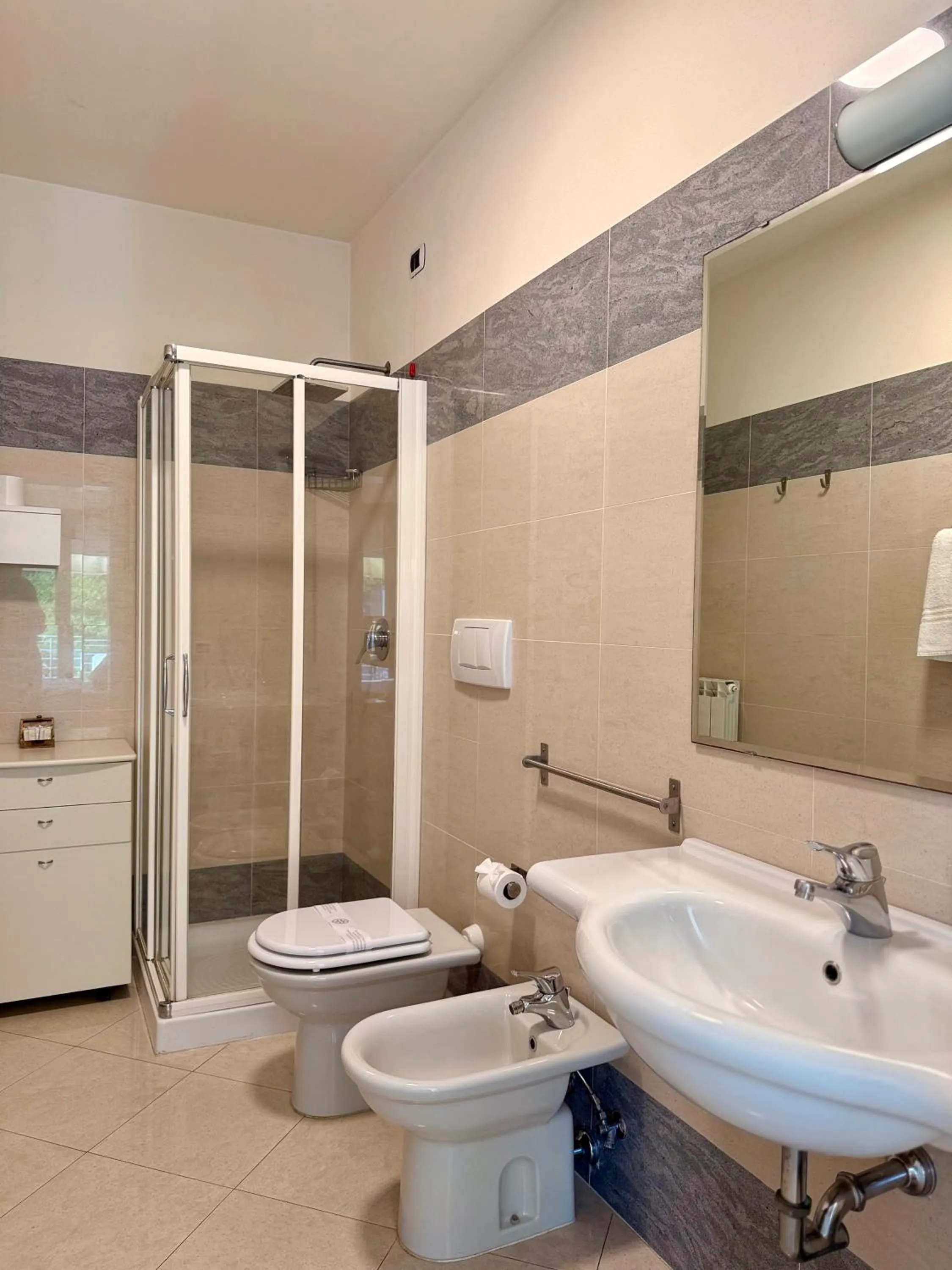 Shower in Residence Montefiore