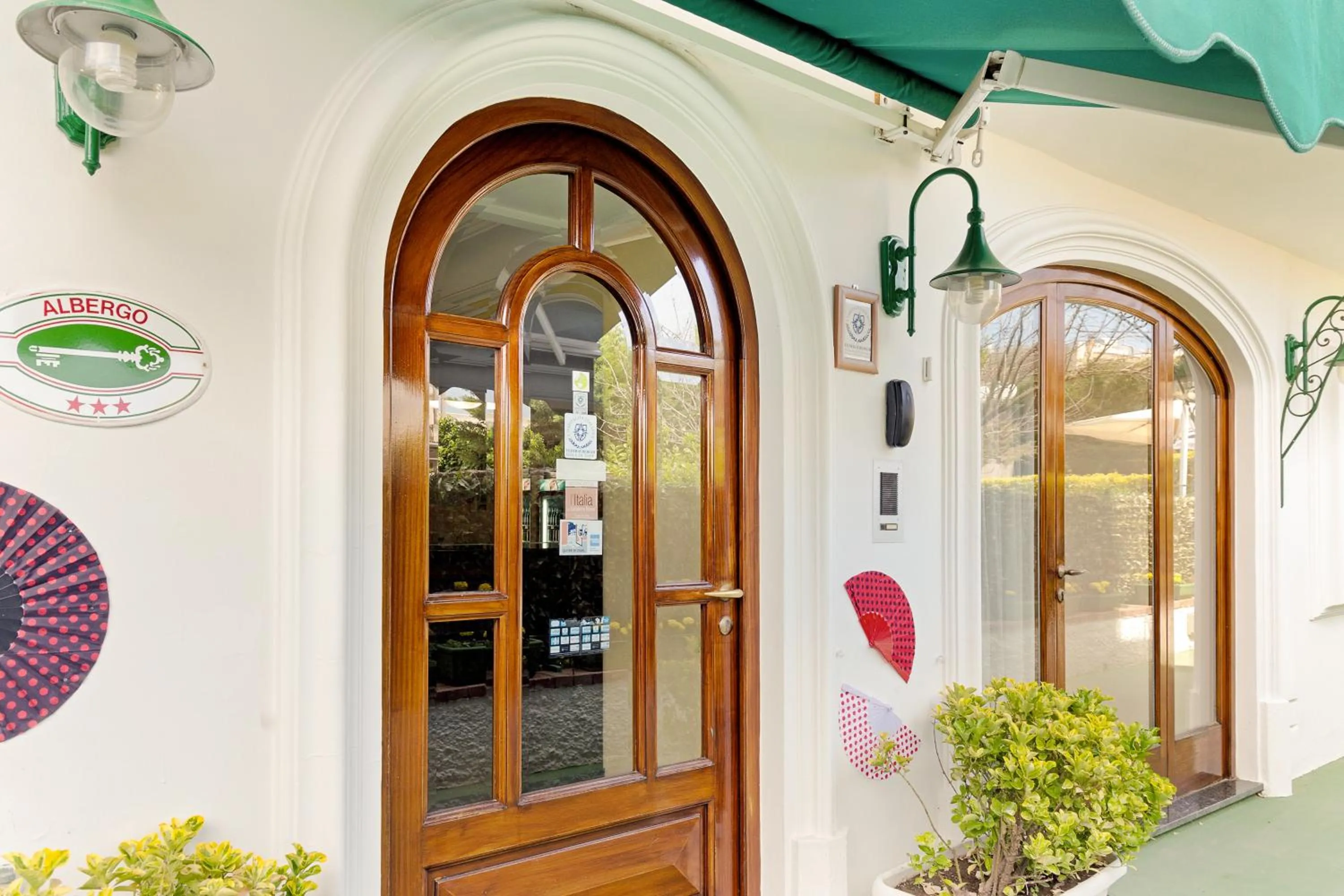 Property building in Hotel Carmencita