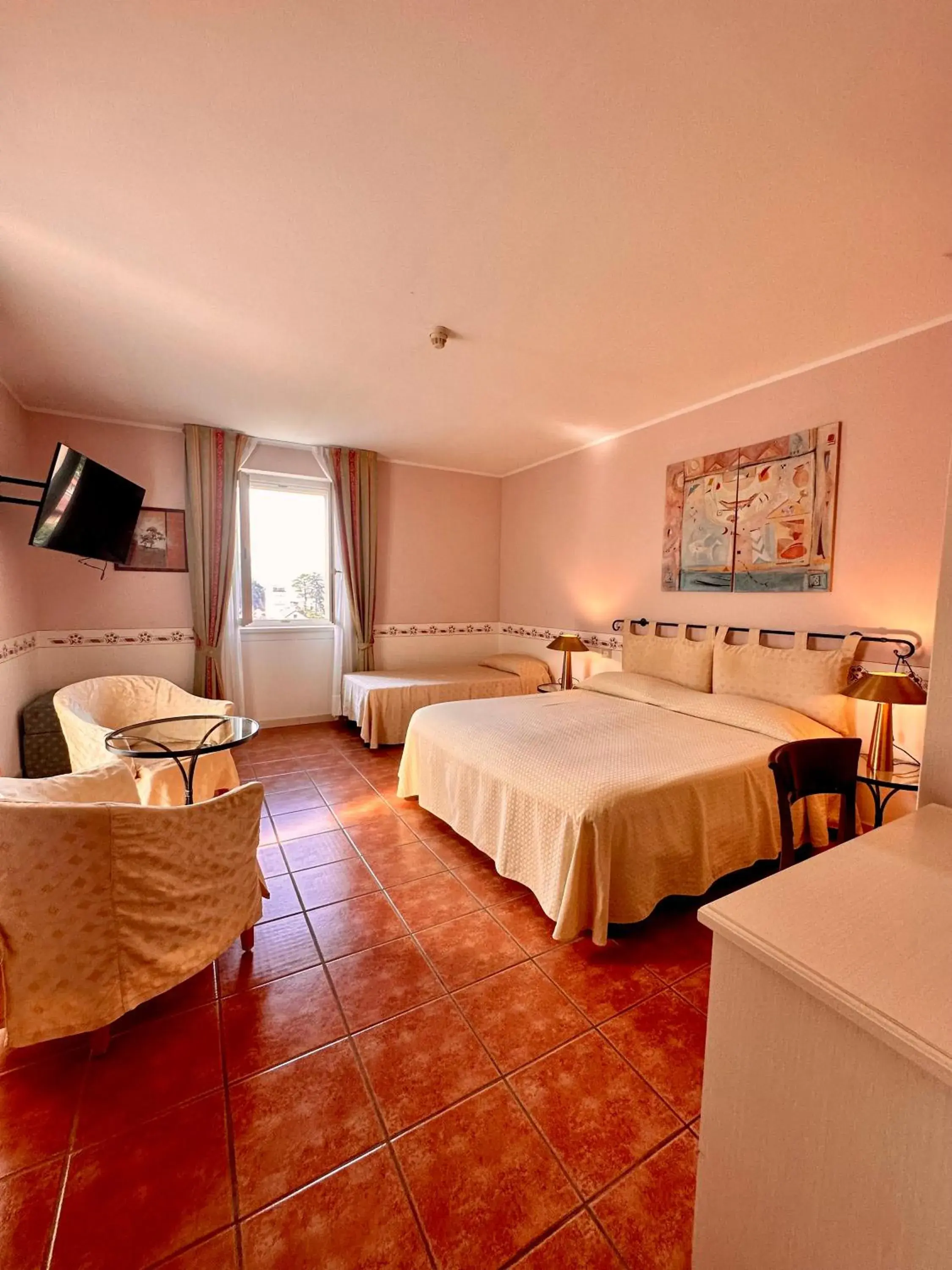 Executive Triple Room - single occupancy in Caroline Hotel Executive Triple Room - single occupancy in Caroline Hotel