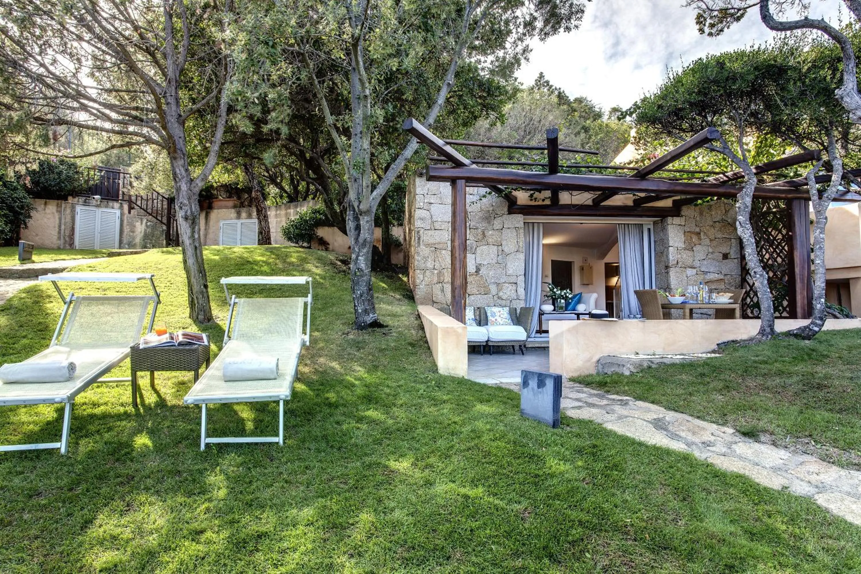 Garden in L'Ea Bianca Luxury Resort